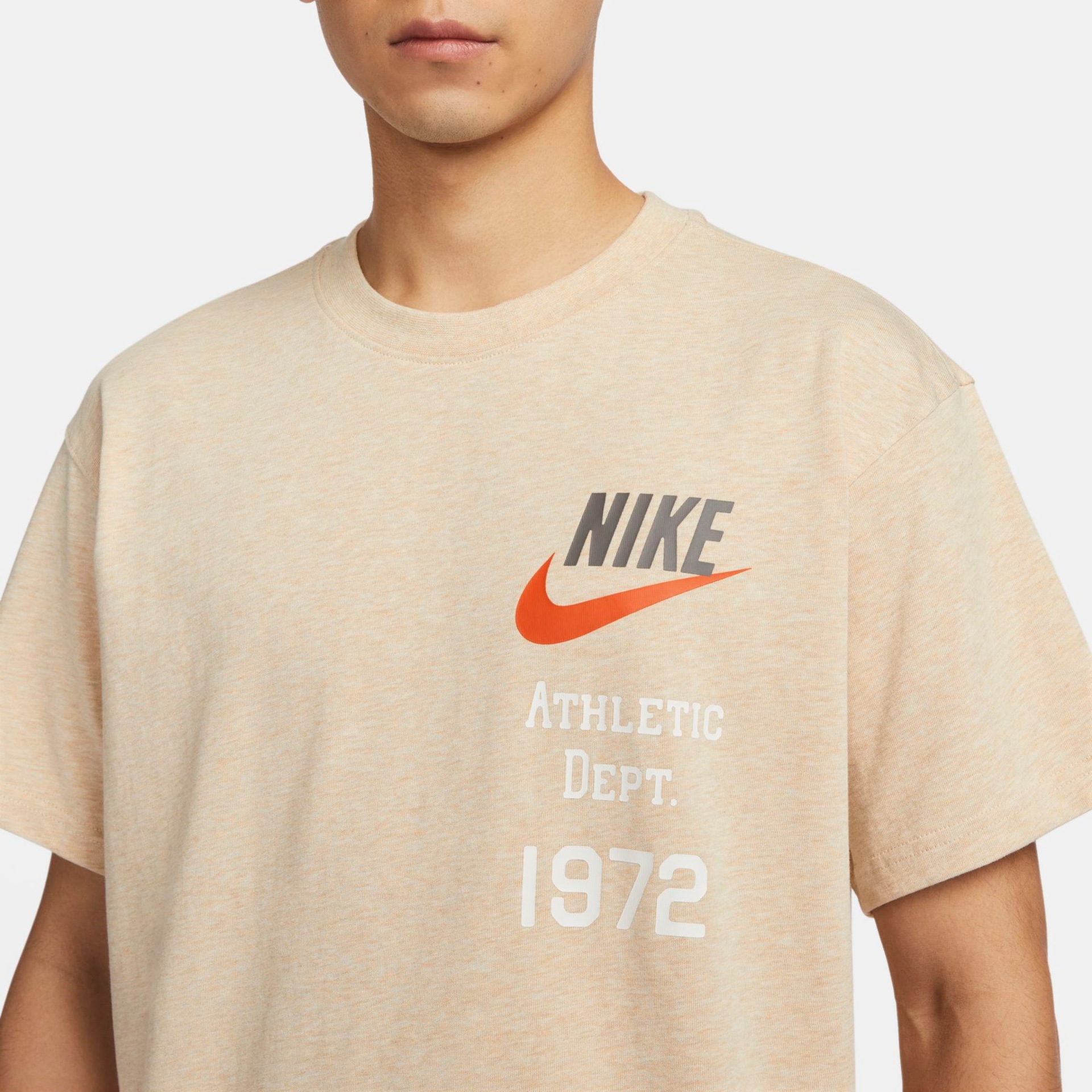 Camiseta Nike Sportswear Knit Masculina - Foto 3