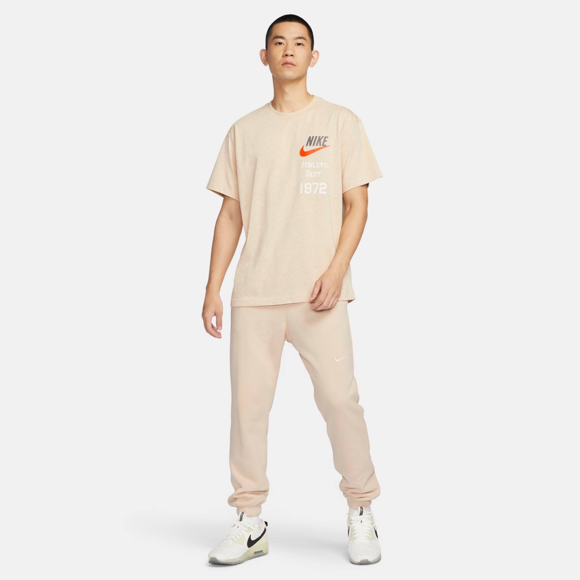 Camiseta Nike Sportswear Knit Masculina - Foto 5