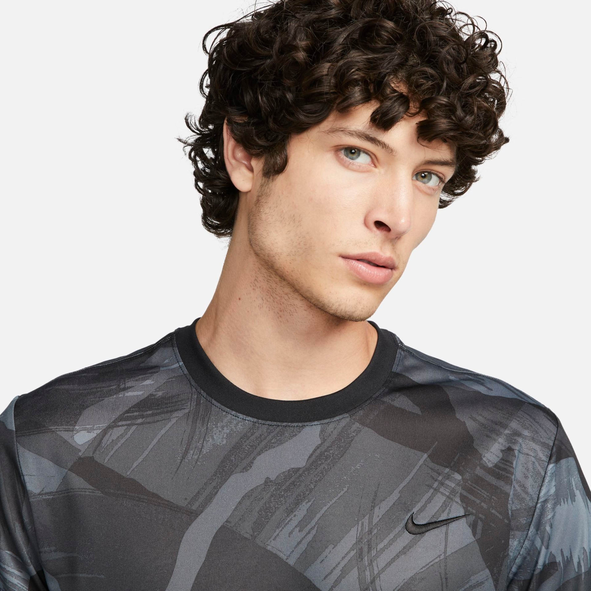 Camiseta Nike Camo Dri-FIT Legend Masculina - Foto 3