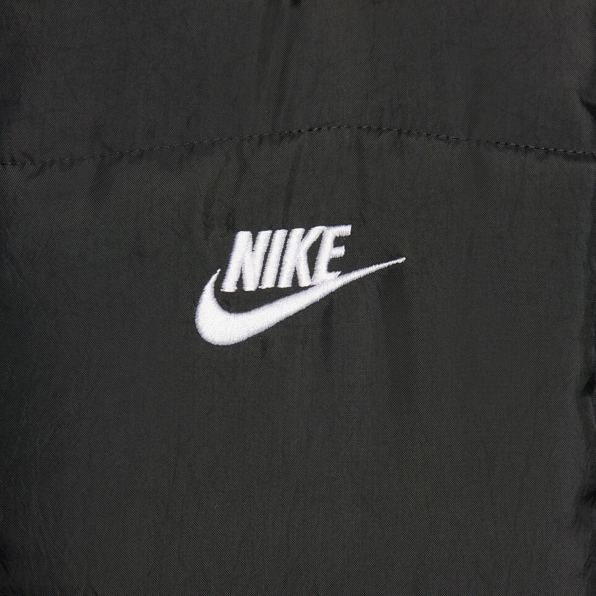 Colete Nike Sportswear Classic Puffer Feminino - Foto 4