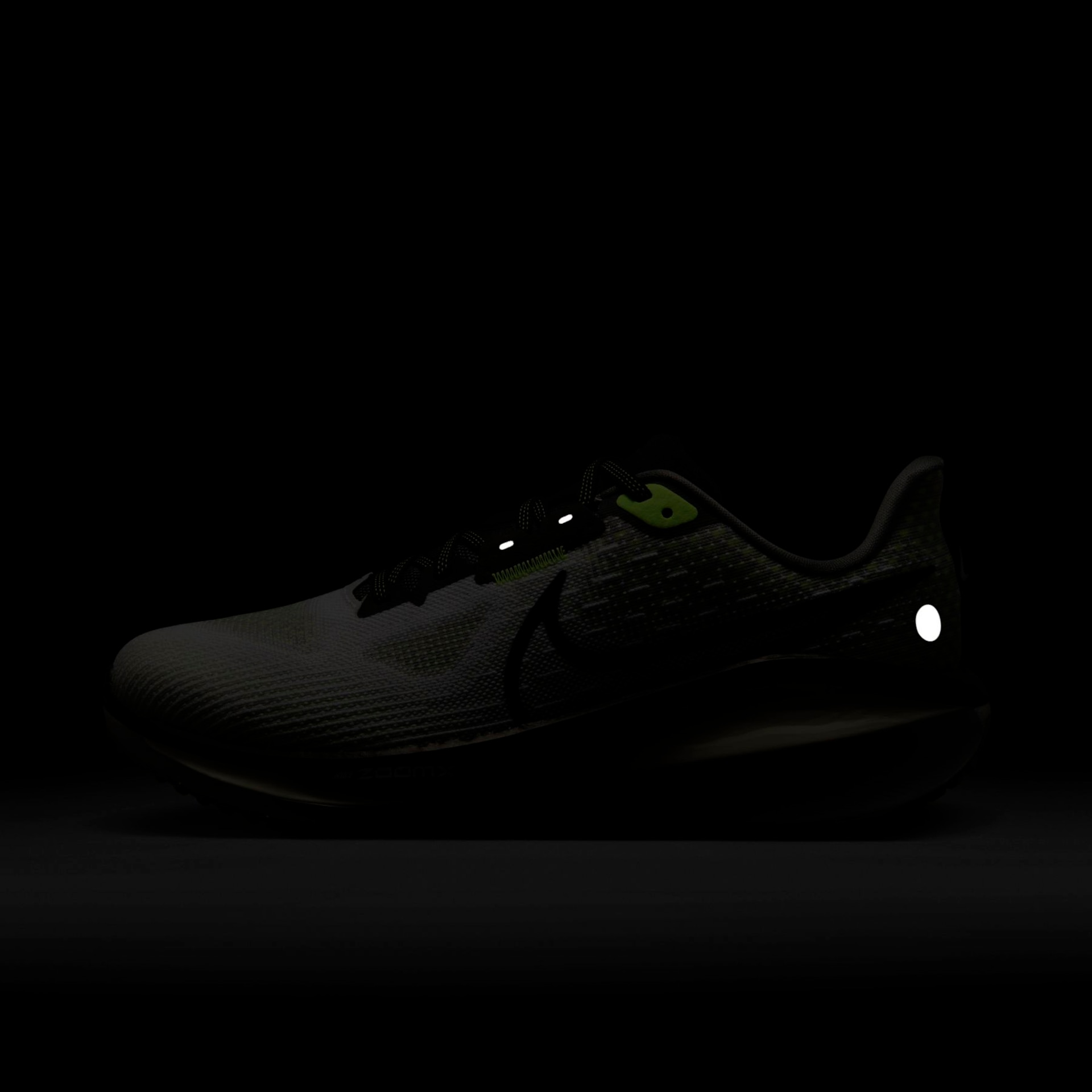 Tênis Nike Vomero 17 Masculino - Foto 11