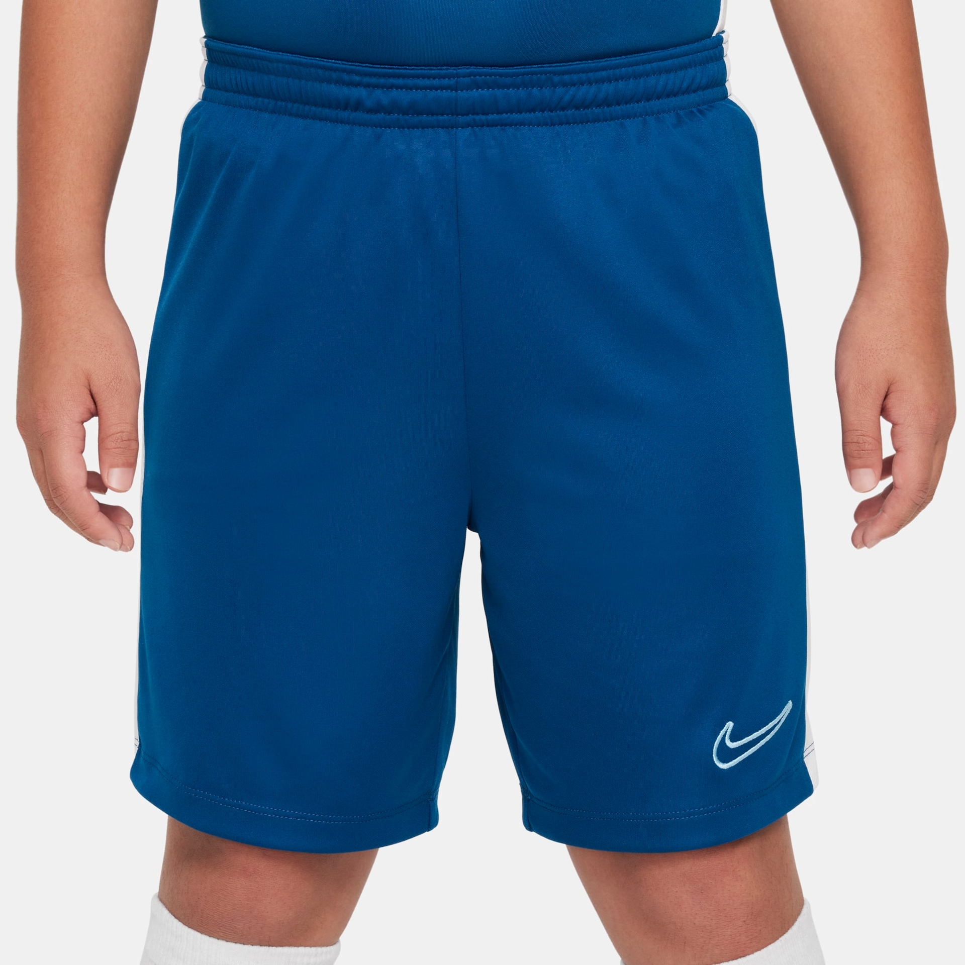 Shorts Nike Dri-FIT Academy 23 Infantil - Foto 2
