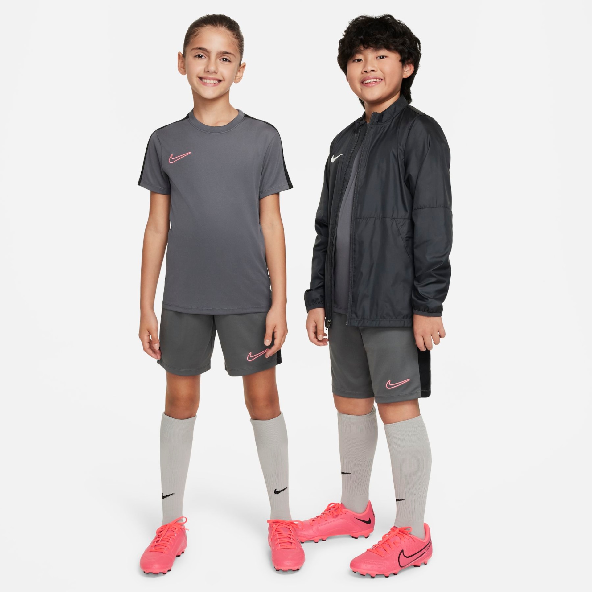 Shorts Nike Dri-FIT Academy 23 Infantil - Foto 6