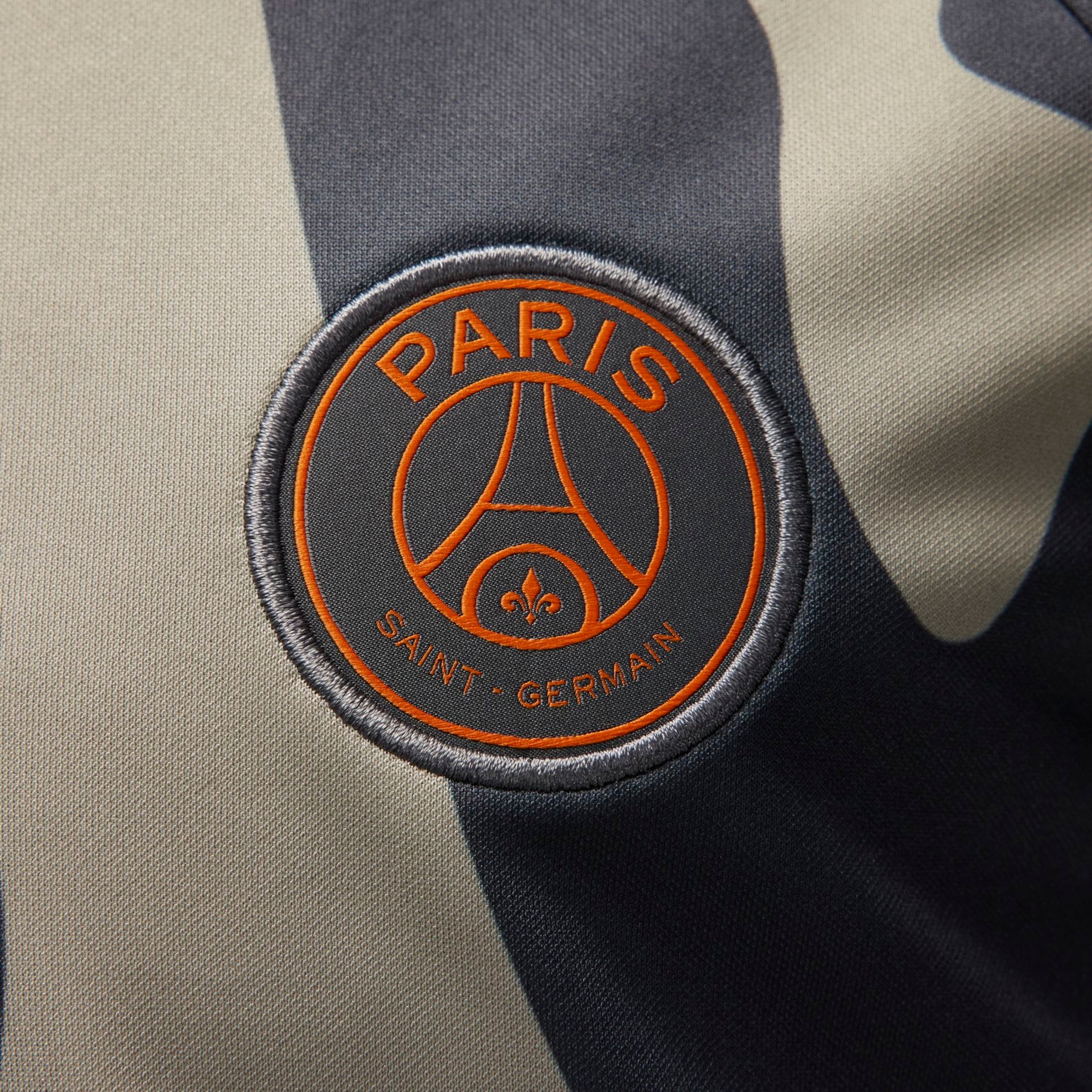 Camiseta Jordan PSG Pré-Jogo III Masculina - Foto 4