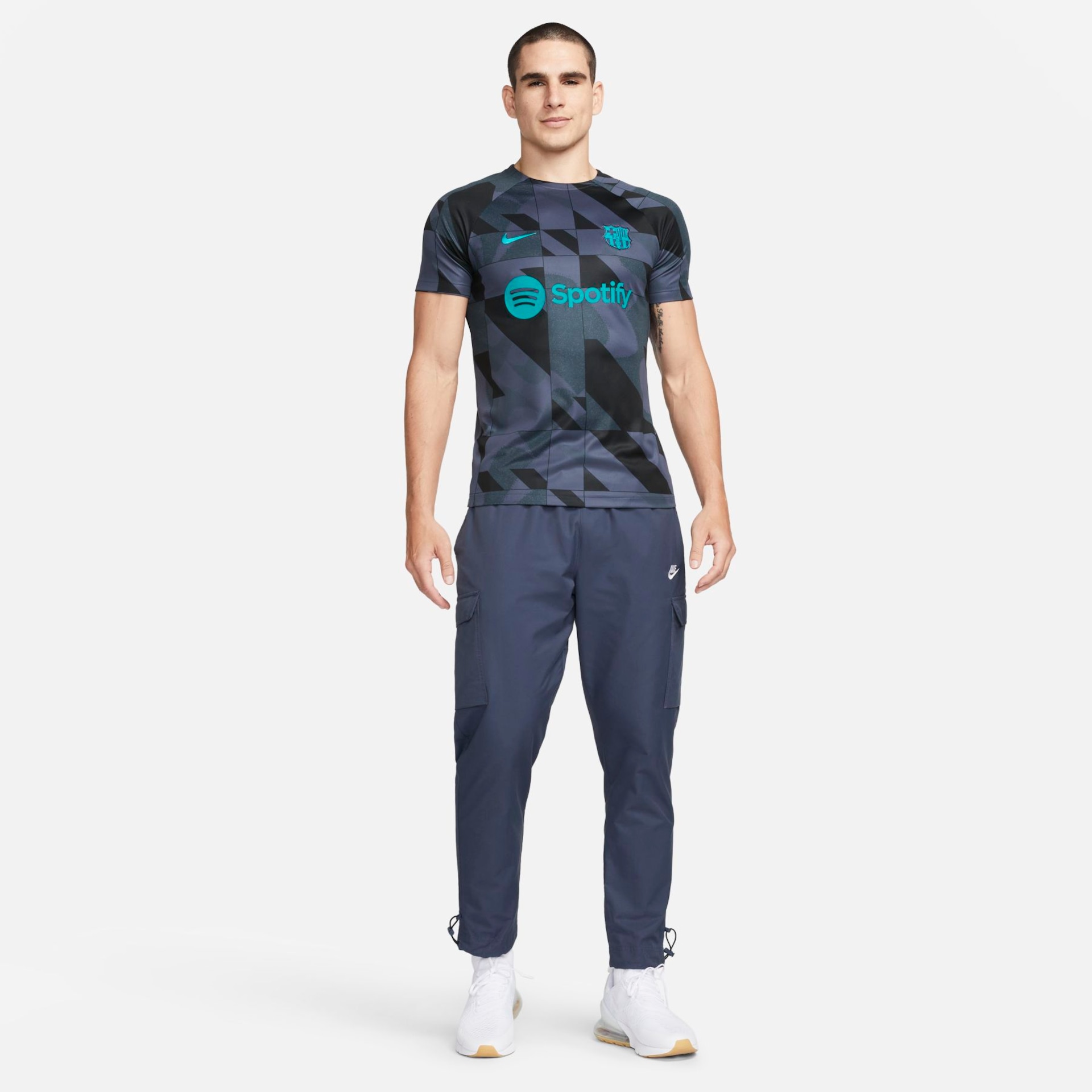 Camiseta Nike Barcelona Pré-Jogo III Masculina - Foto 8