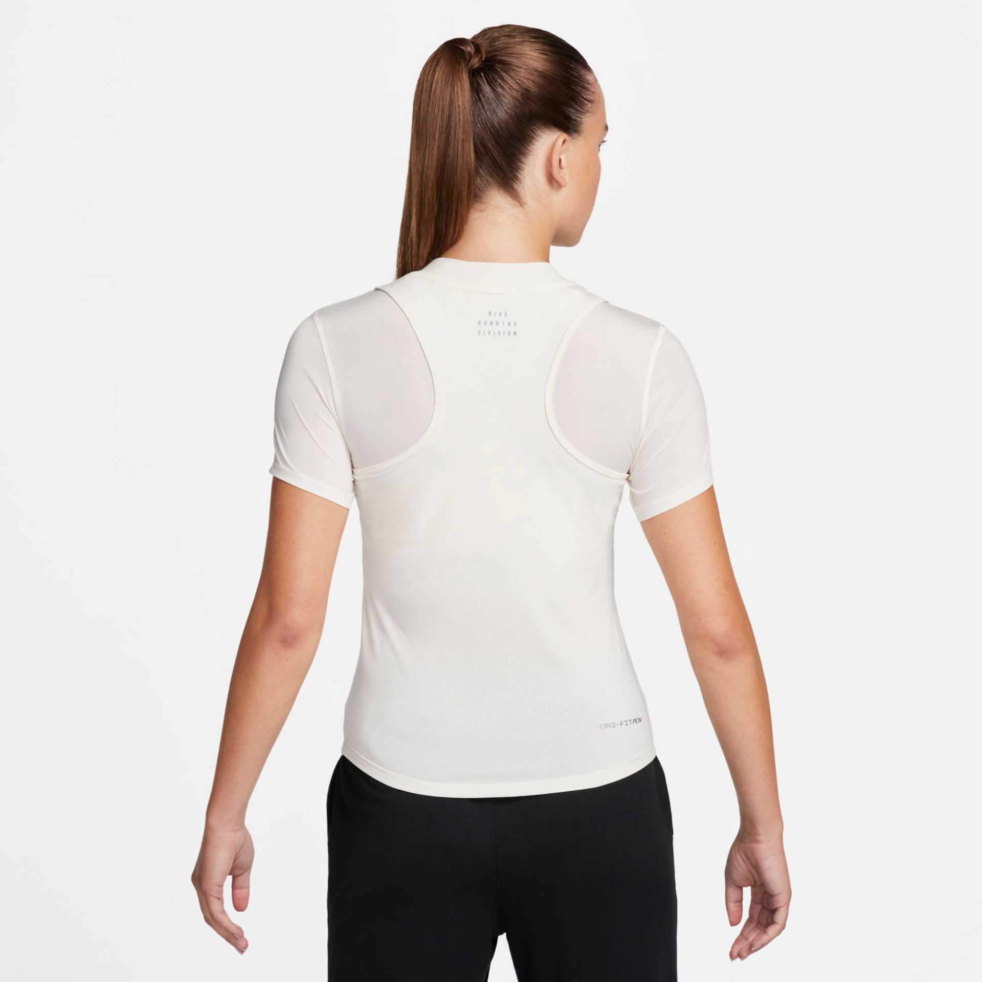 Camiseta Nike Dri-FIT Run Division Feminina - Foto 2