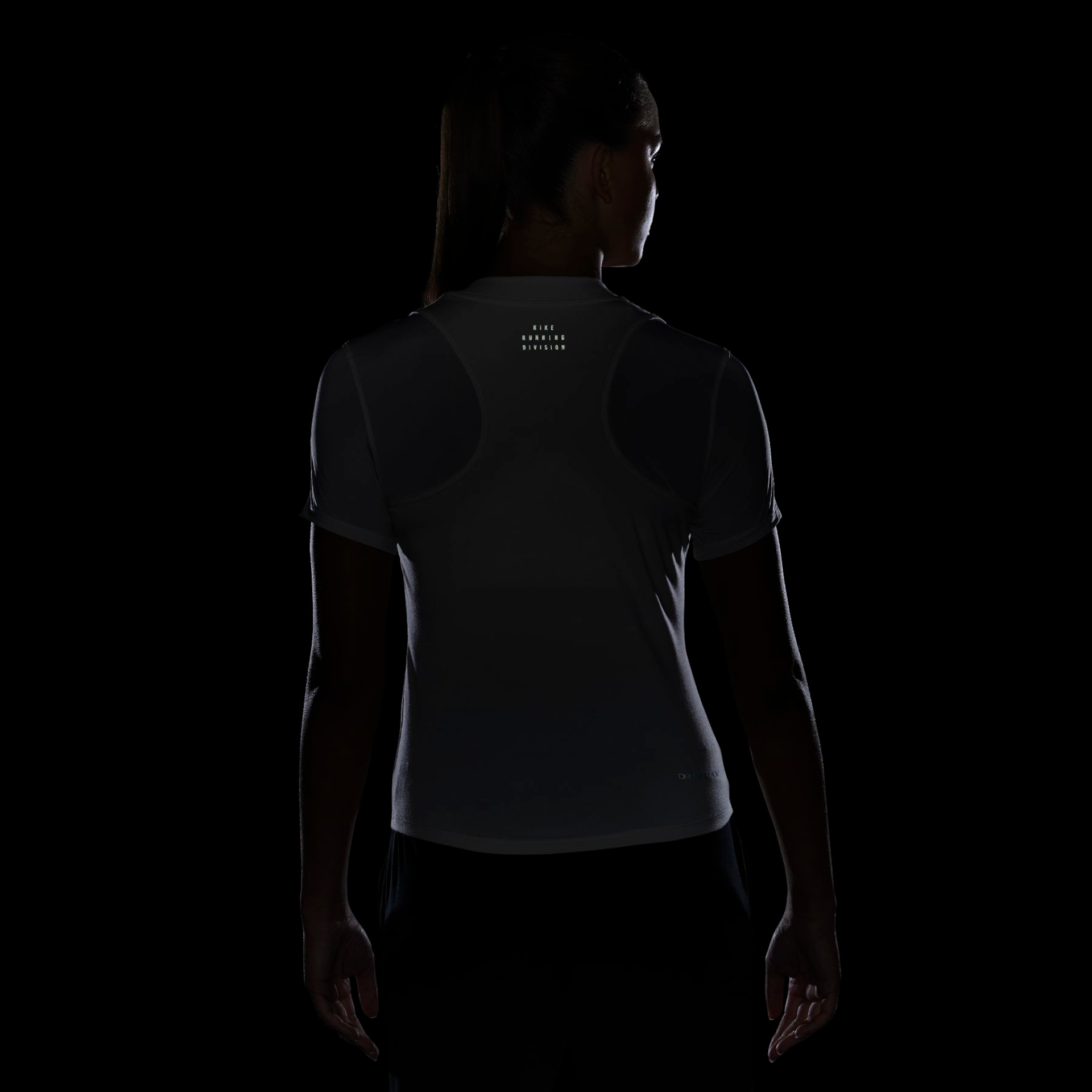 Camiseta Nike Dri-FIT Run Division Feminina - Foto 8