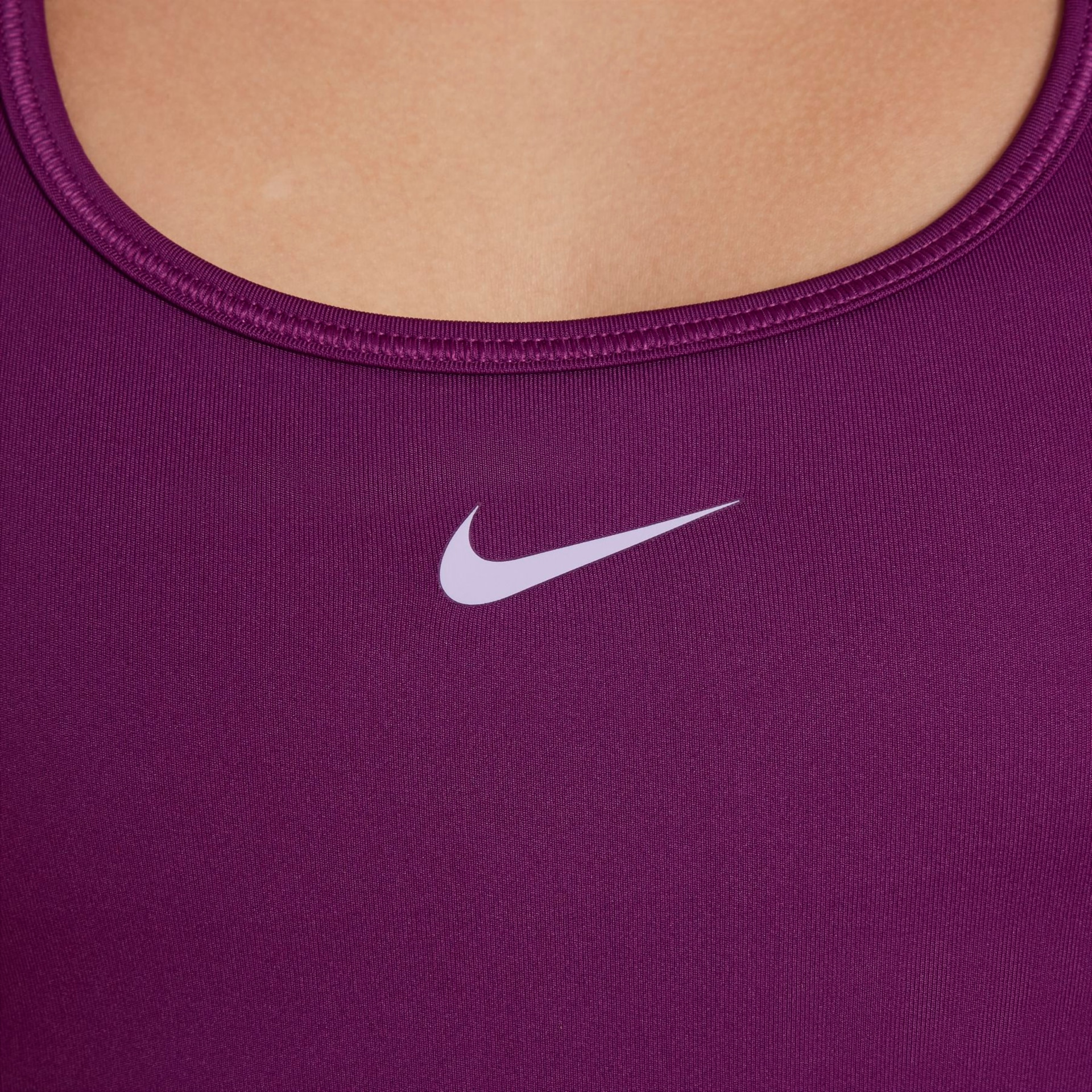 Top Nike Pro Swoosh Infantil - Foto 4