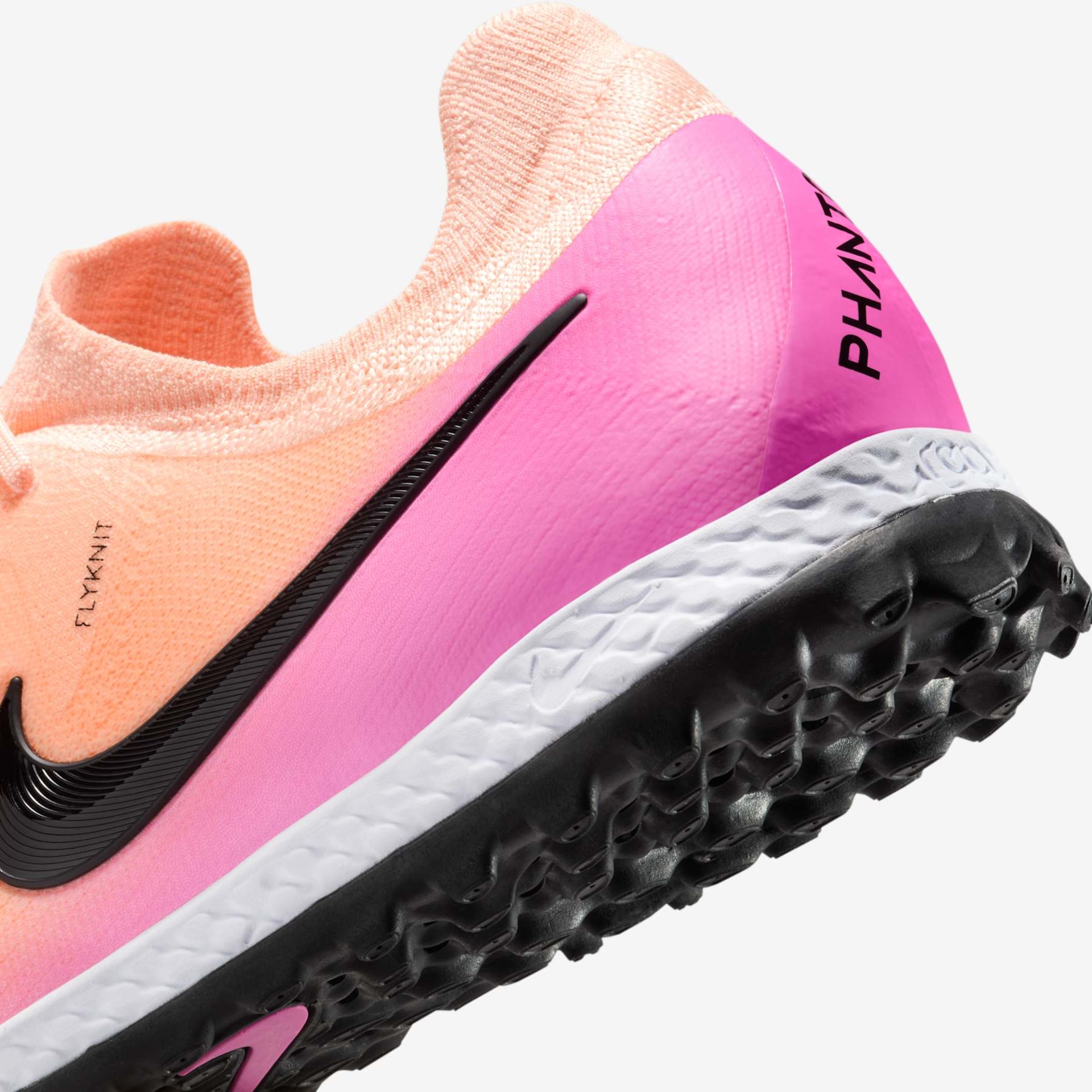Chuteira Nike Phantom React GX II Pro Society - Foto 8