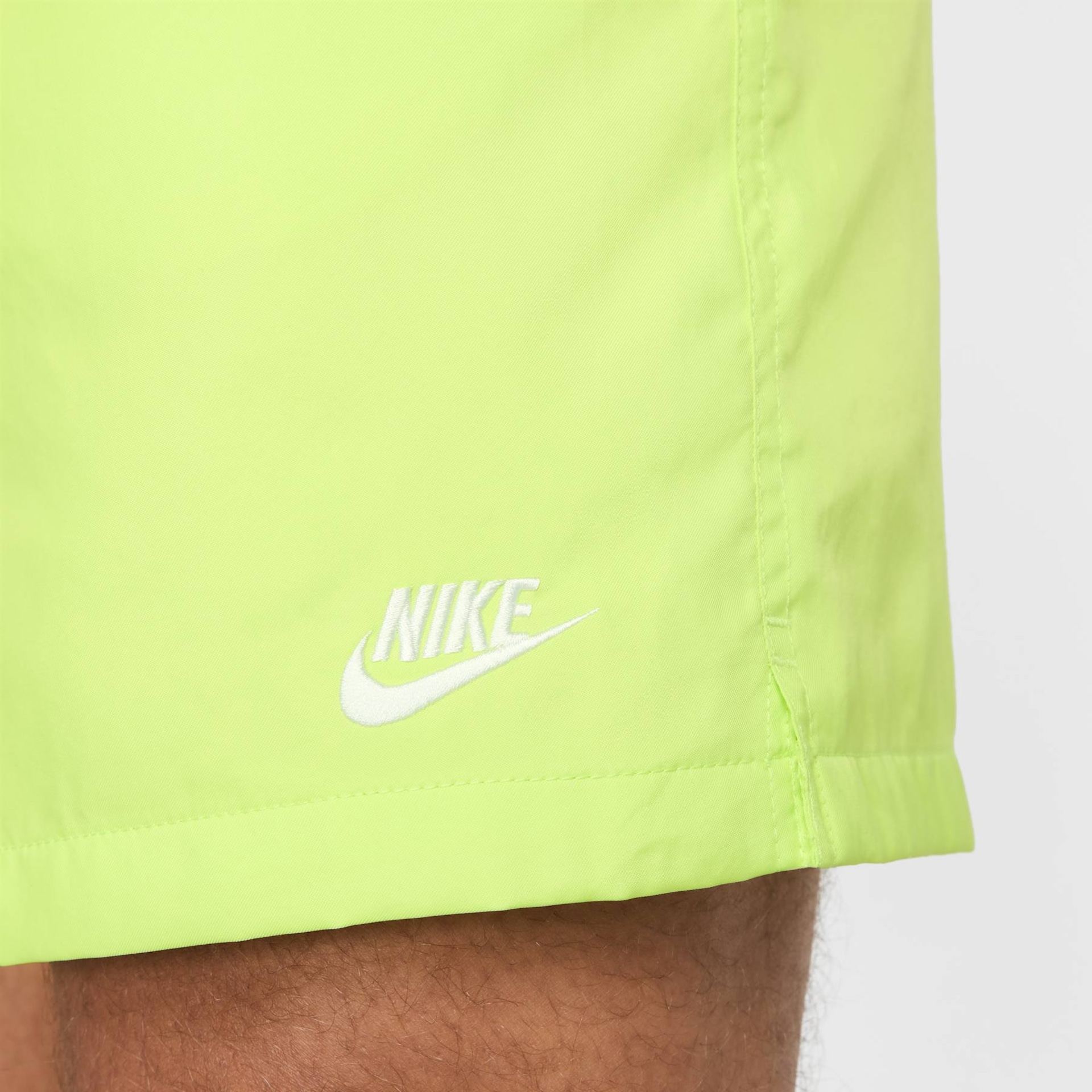 Shorts Nike Club Flow Masculino - Foto 4