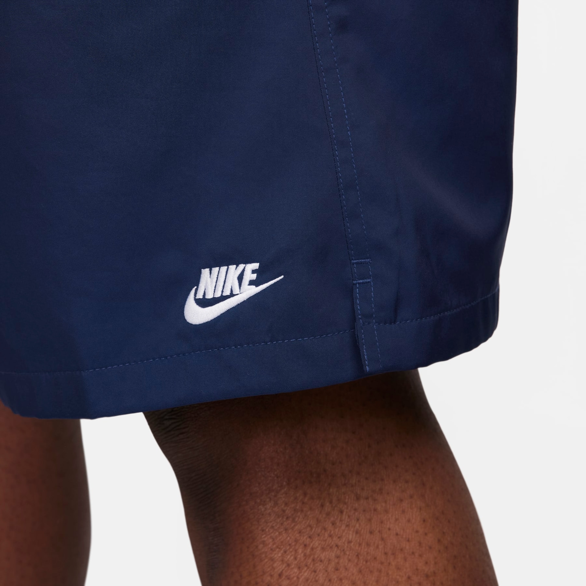 Shorts Nike Club Flow Masculino - Foto 12