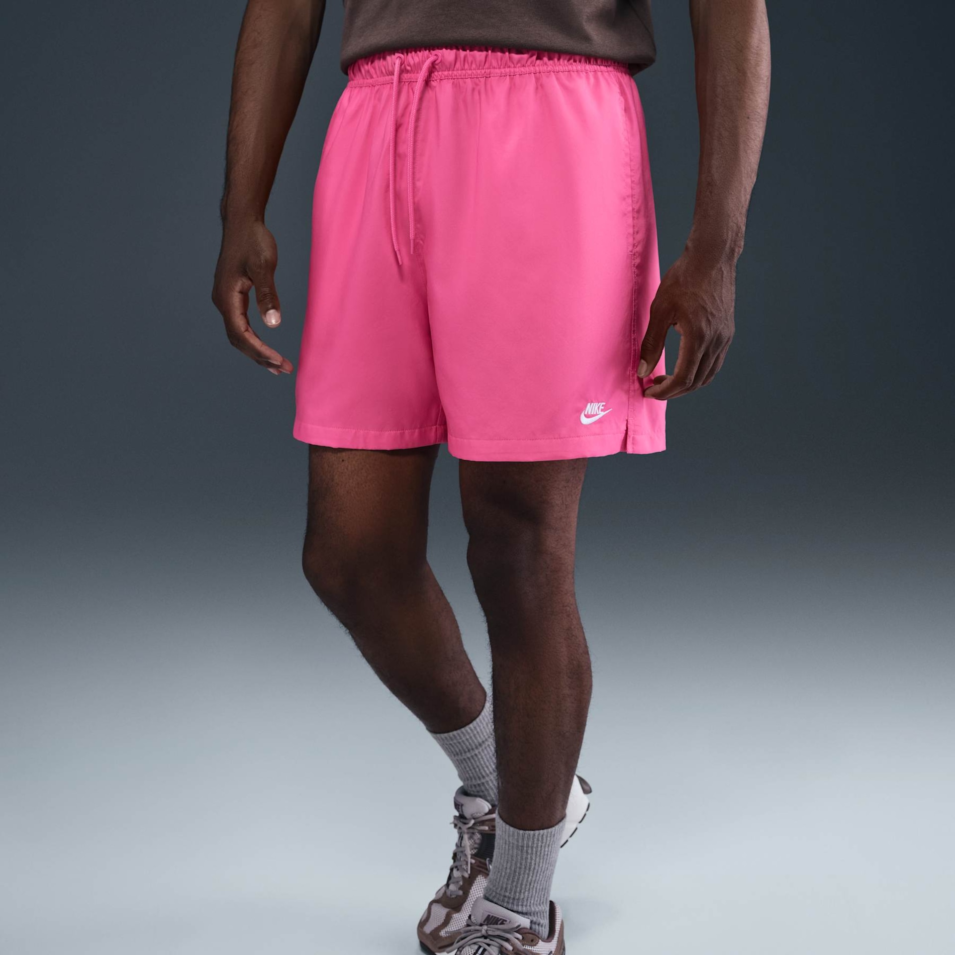 Shorts Nike Club Flow Masculino - Foto 2