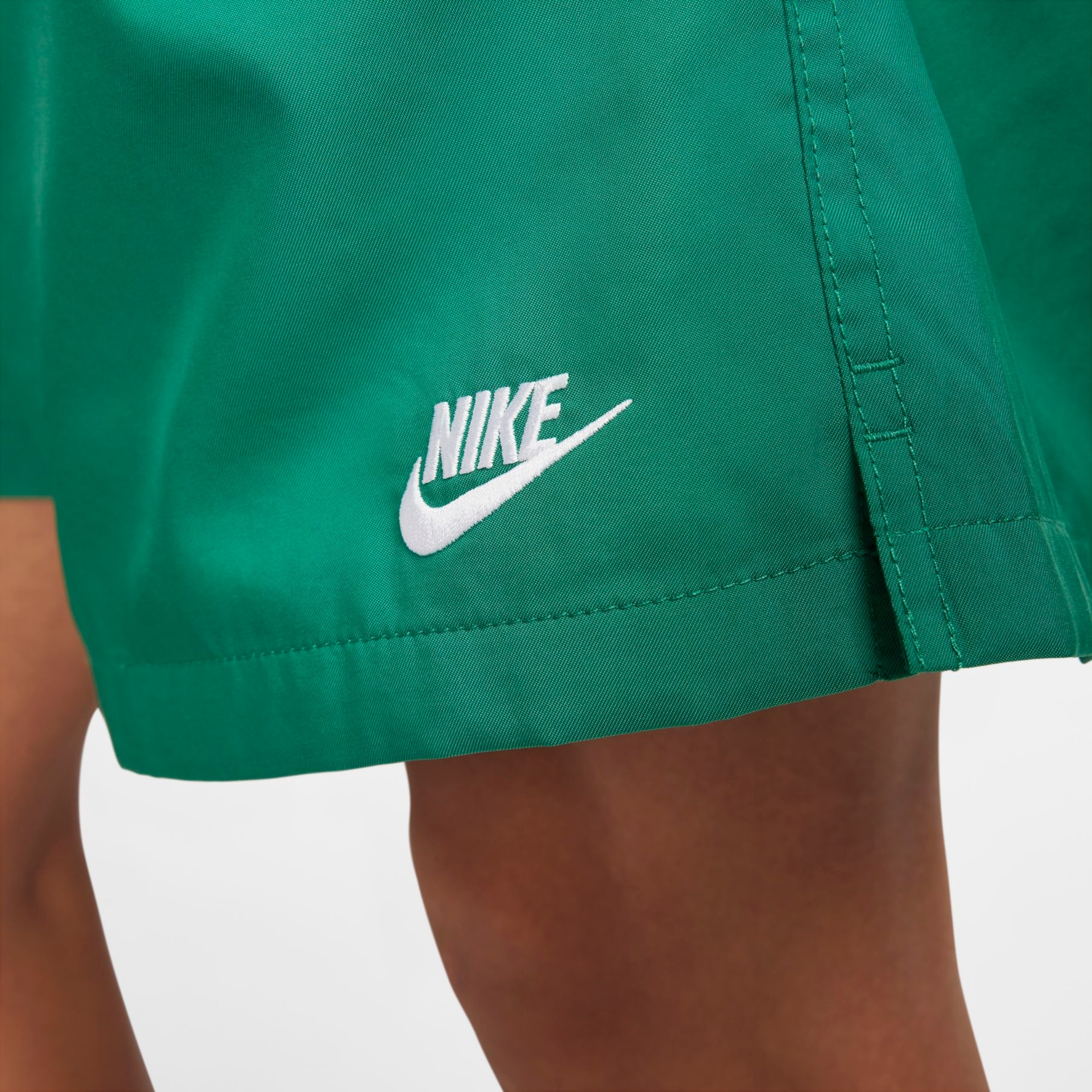 Shorts Nike Club Flow Masculino - Foto 6
