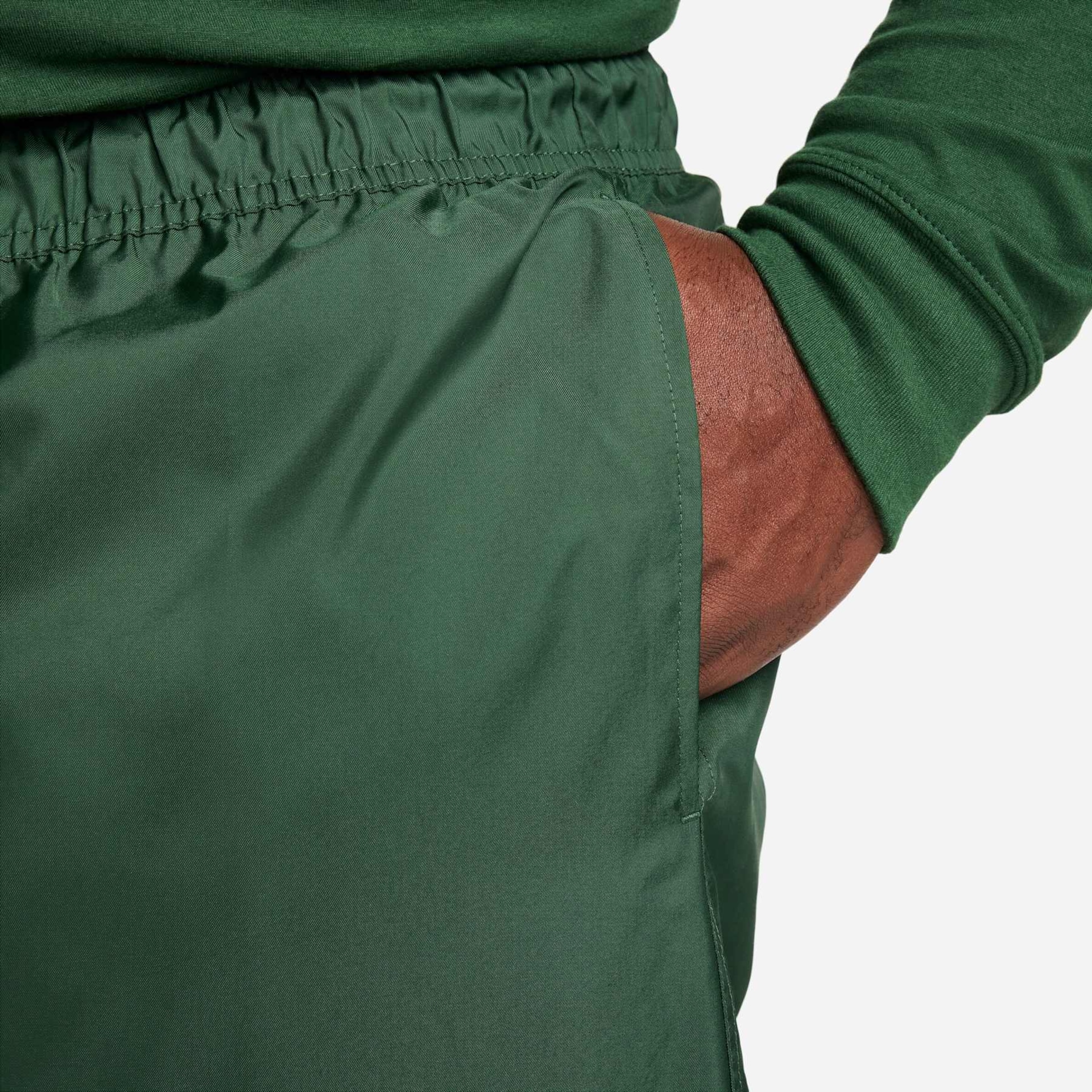 Shorts Nike Club Flow Masculino - Foto 11