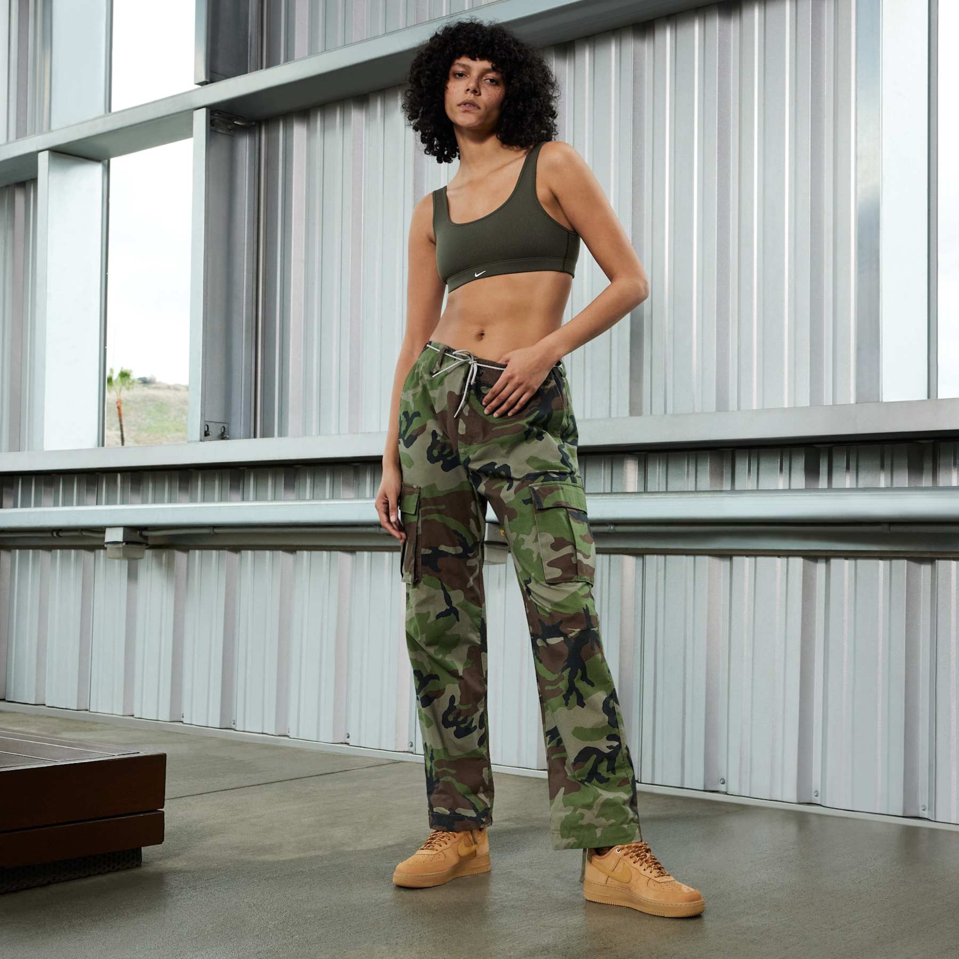 Tênis Nike Air Force 1 ’07 Feminino - Foto 10