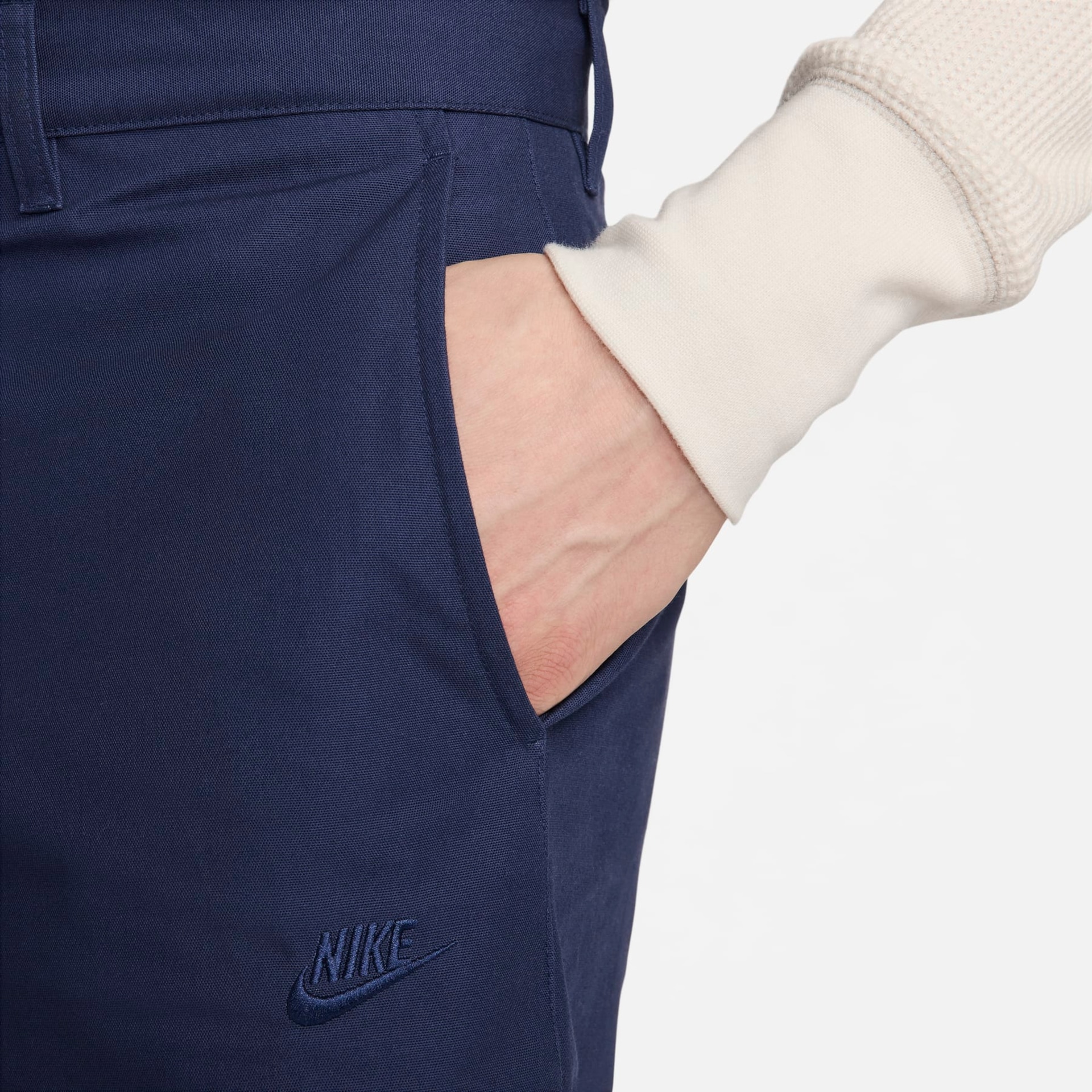 Shorts Nike Club Chino Masculino - Foto 4