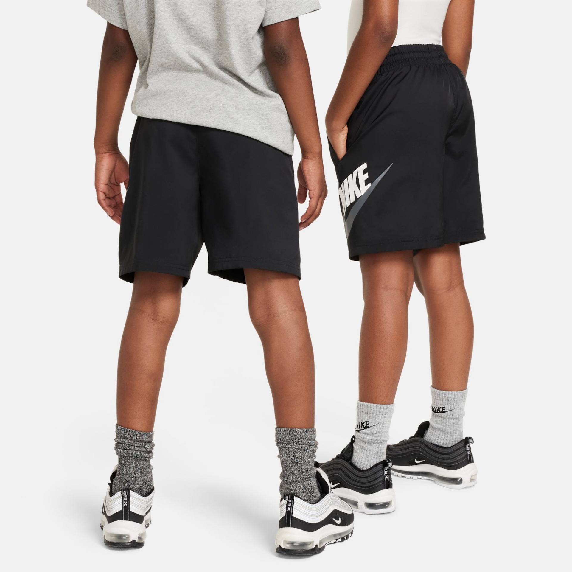 Shorts Nike Sportswear Infantil - Foto 2