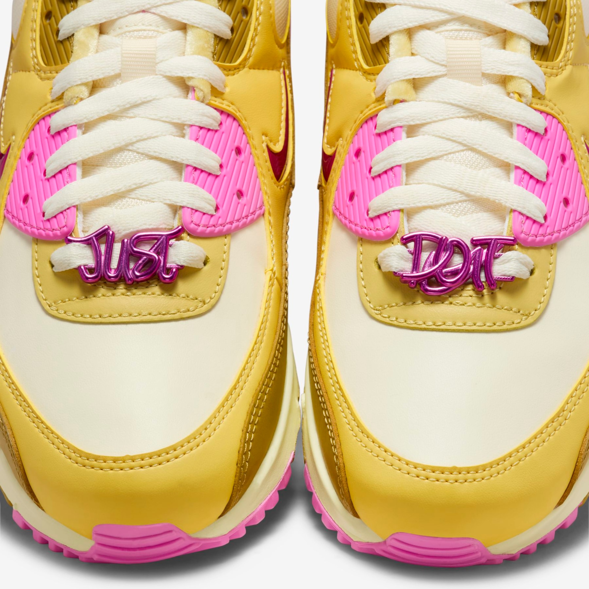 Tênis Nike Air Max 90 Feminino - Foto 10