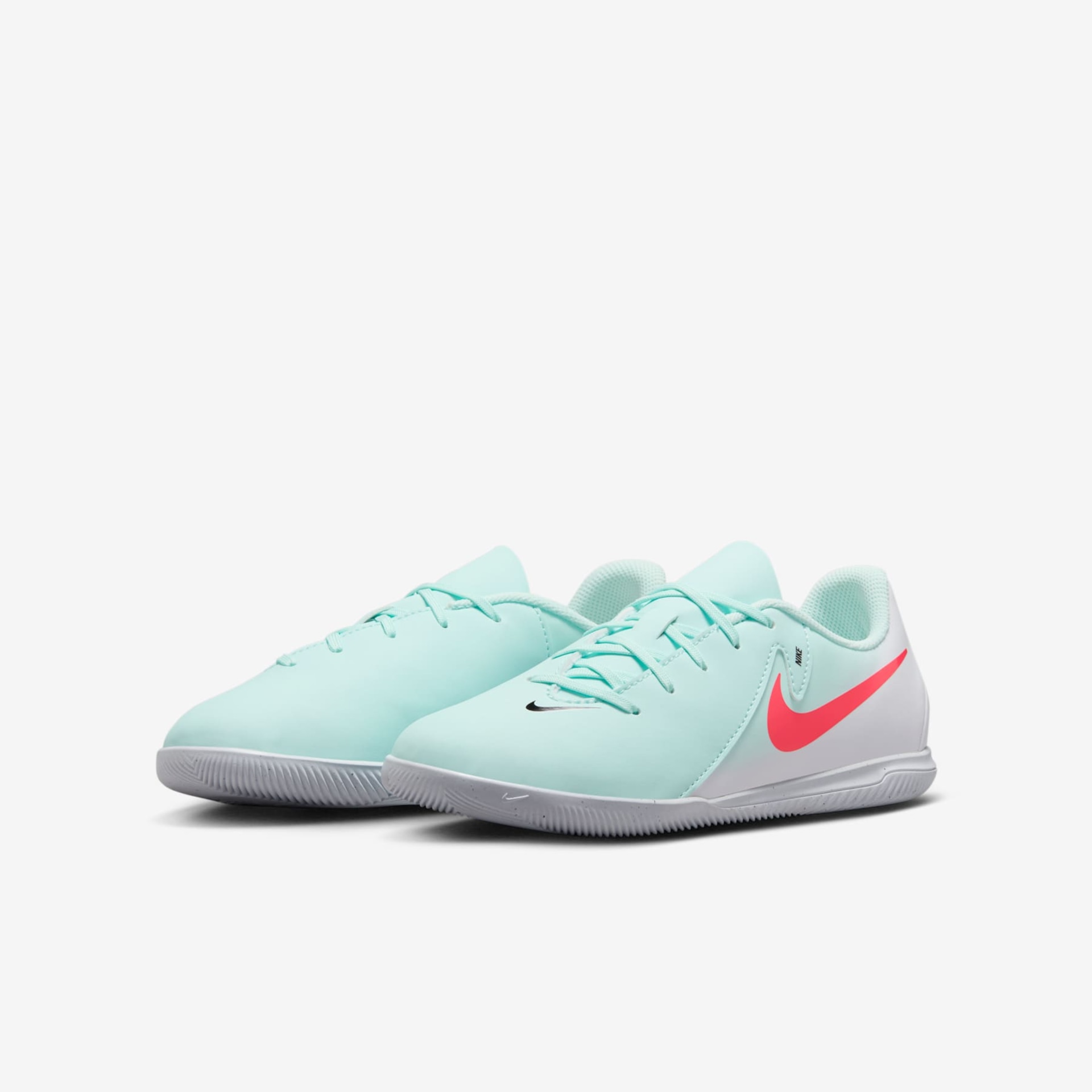 Chuteira Nike Phantom GX II Club Infantil Futsal - Foto 5