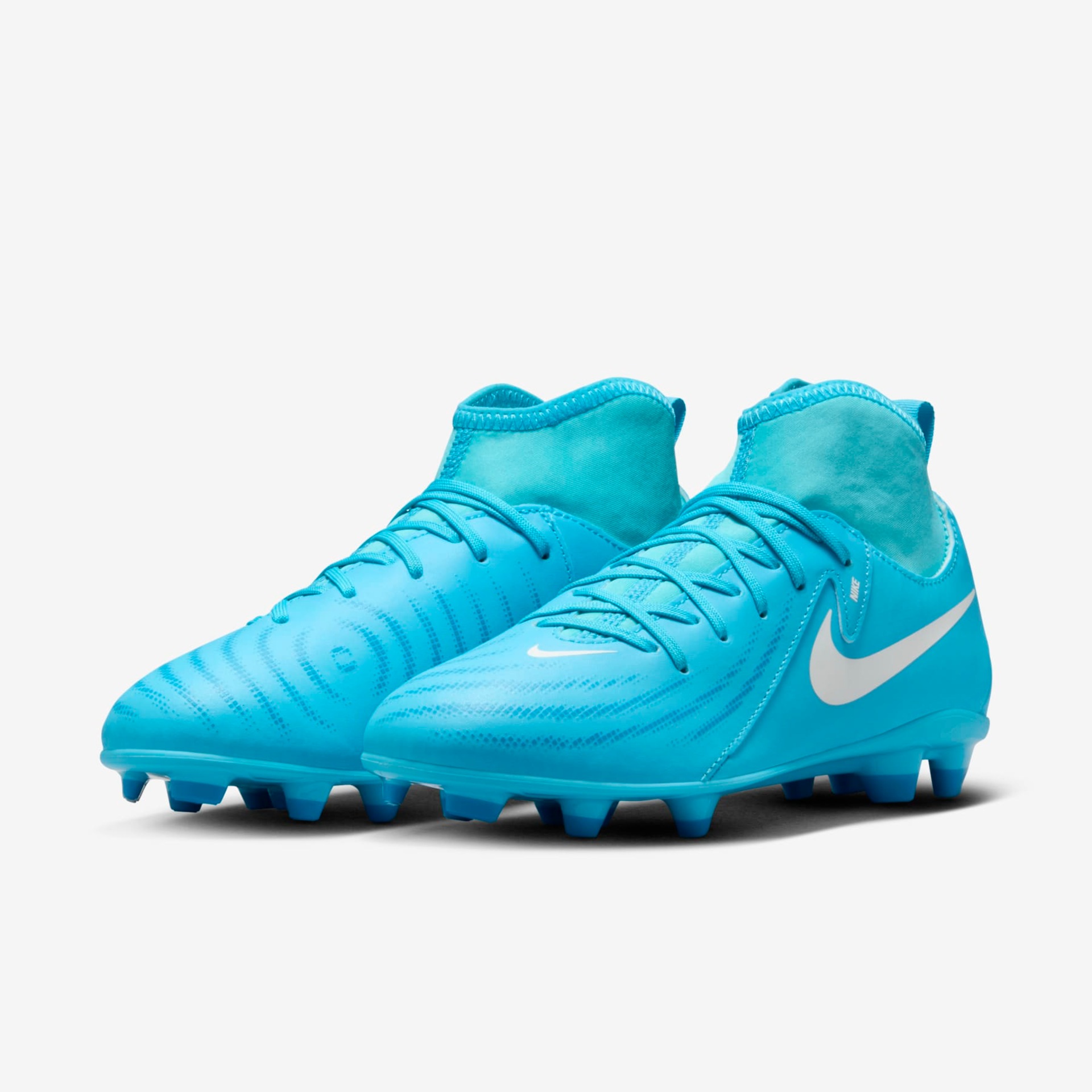 Chuteira Nike Phantom Luna II Club Infantil Campo - Foto 4