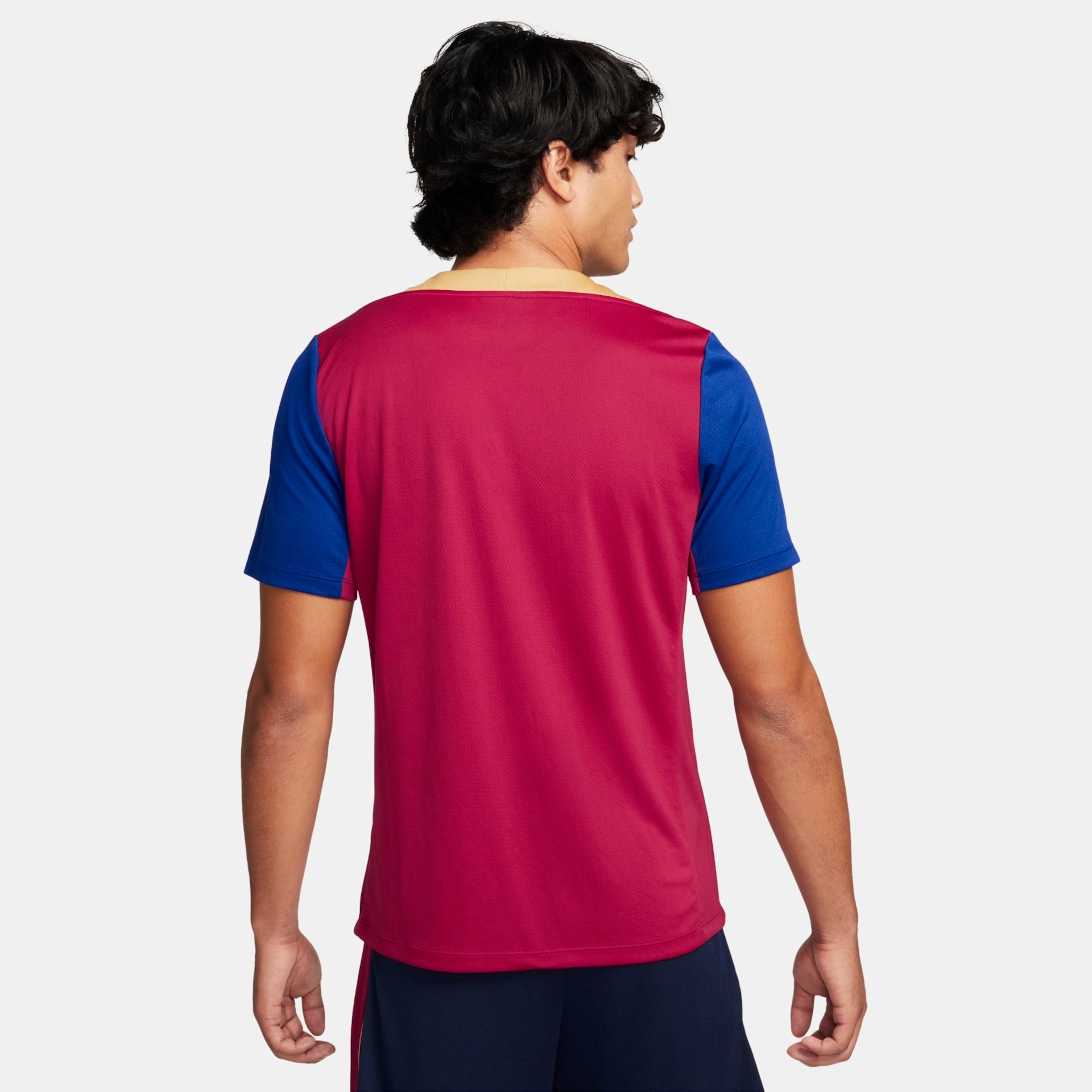 Camiseta Nike Barcelona Strike Masculina - Foto 2