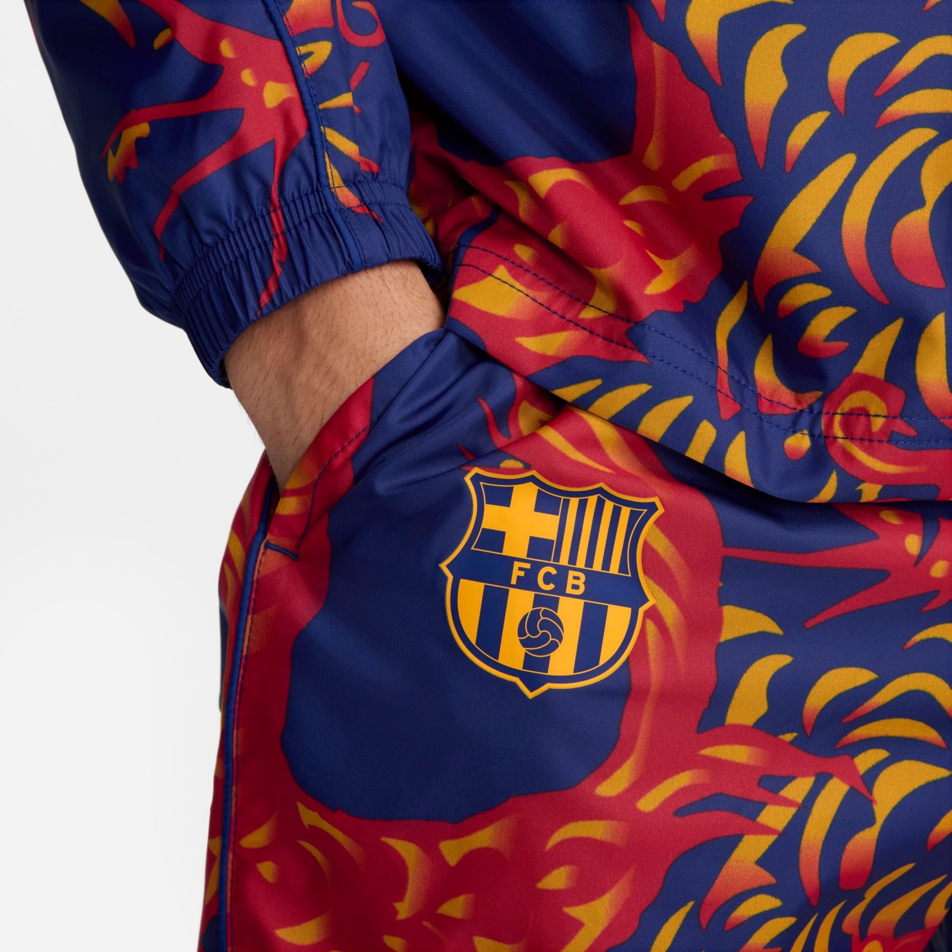 Agasalho Nike Sportswear Barcelona Strike Masculino - Foto 7