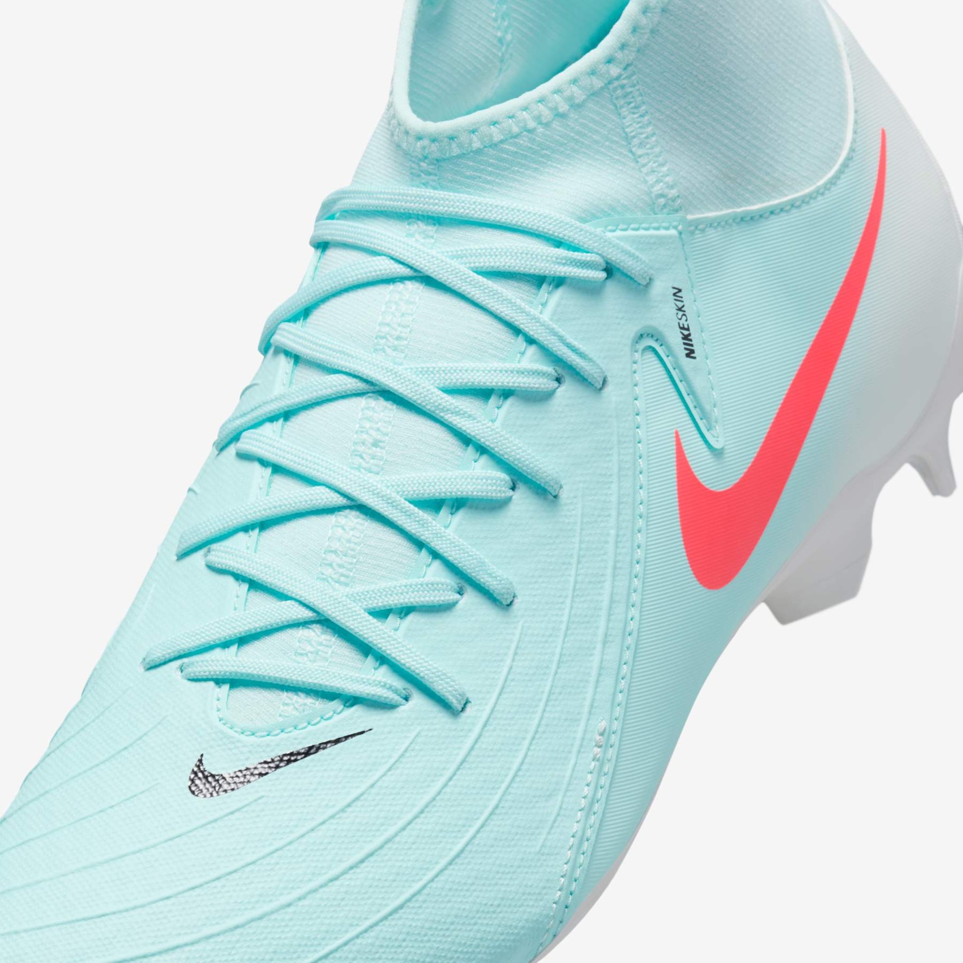 Chuteira Nike Phantom Luna II Academy Campo - Foto 8