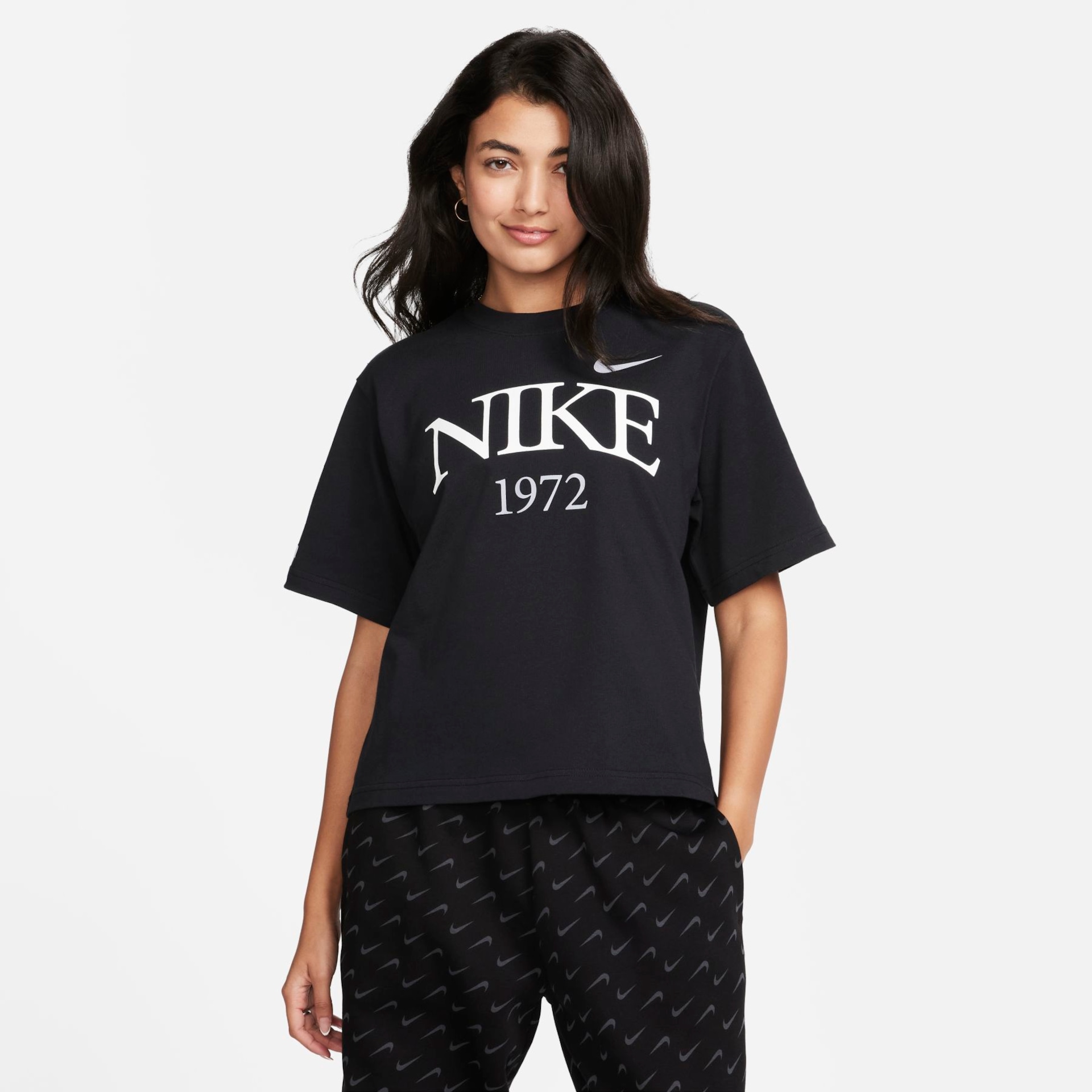 Imagem principal de Camiseta Nike Sportswear Classic Feminina