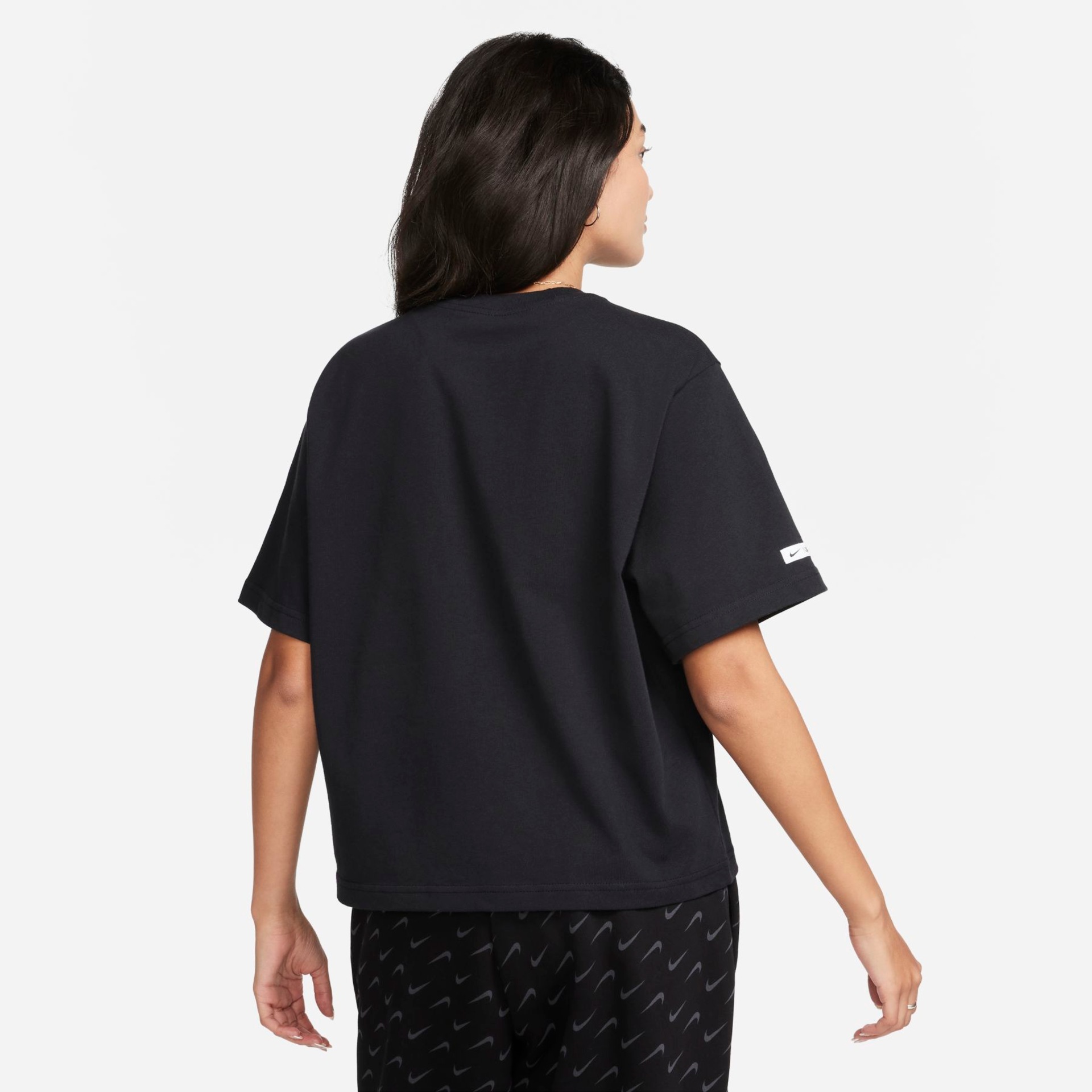 Camiseta Nike Sportswear Classic Feminina - Foto 2