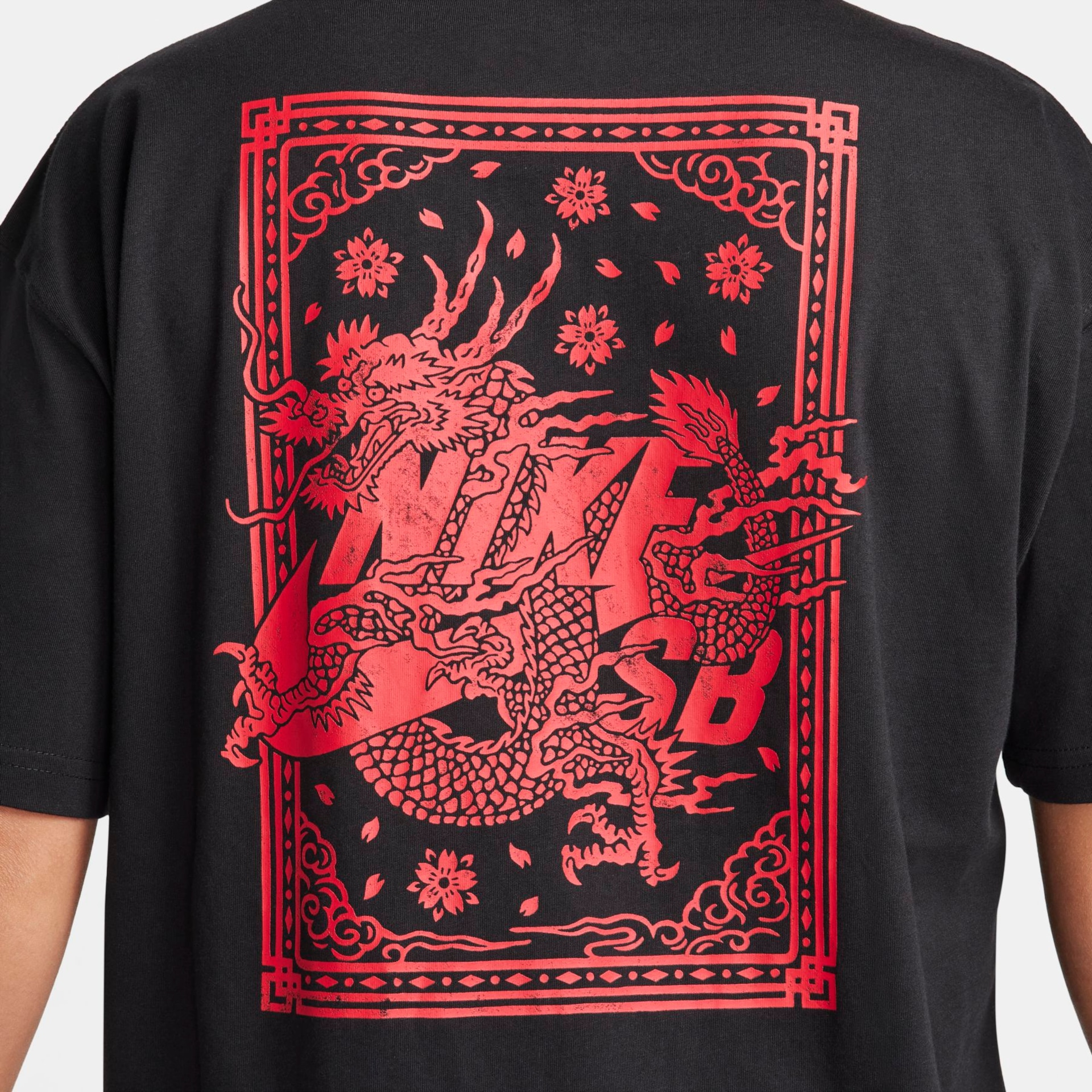 Camiseta Nike SB Dragon Unissex - Foto 6