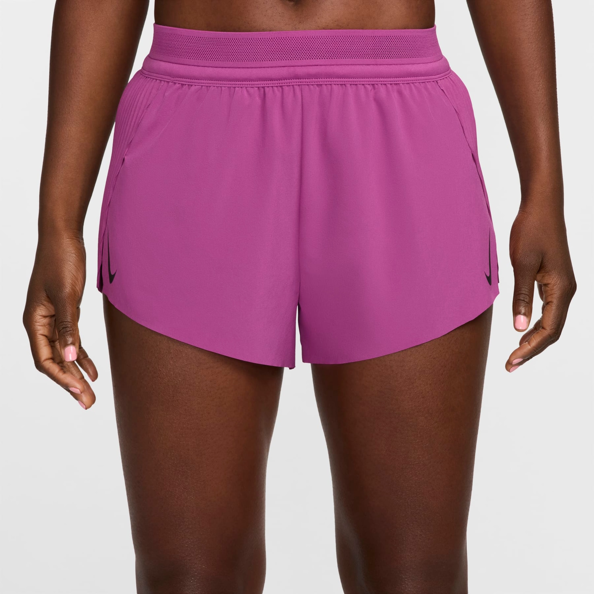 Shorts Nike Dri-Fit ADV Aeroswift Feminino - Foto 2