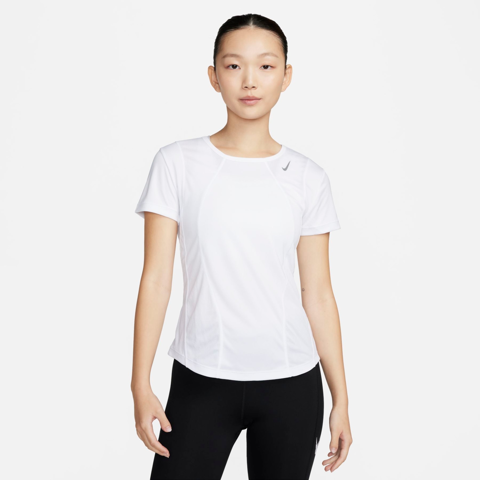 Camiseta Nike Dri-FIT Fast Feminina - Foto 1