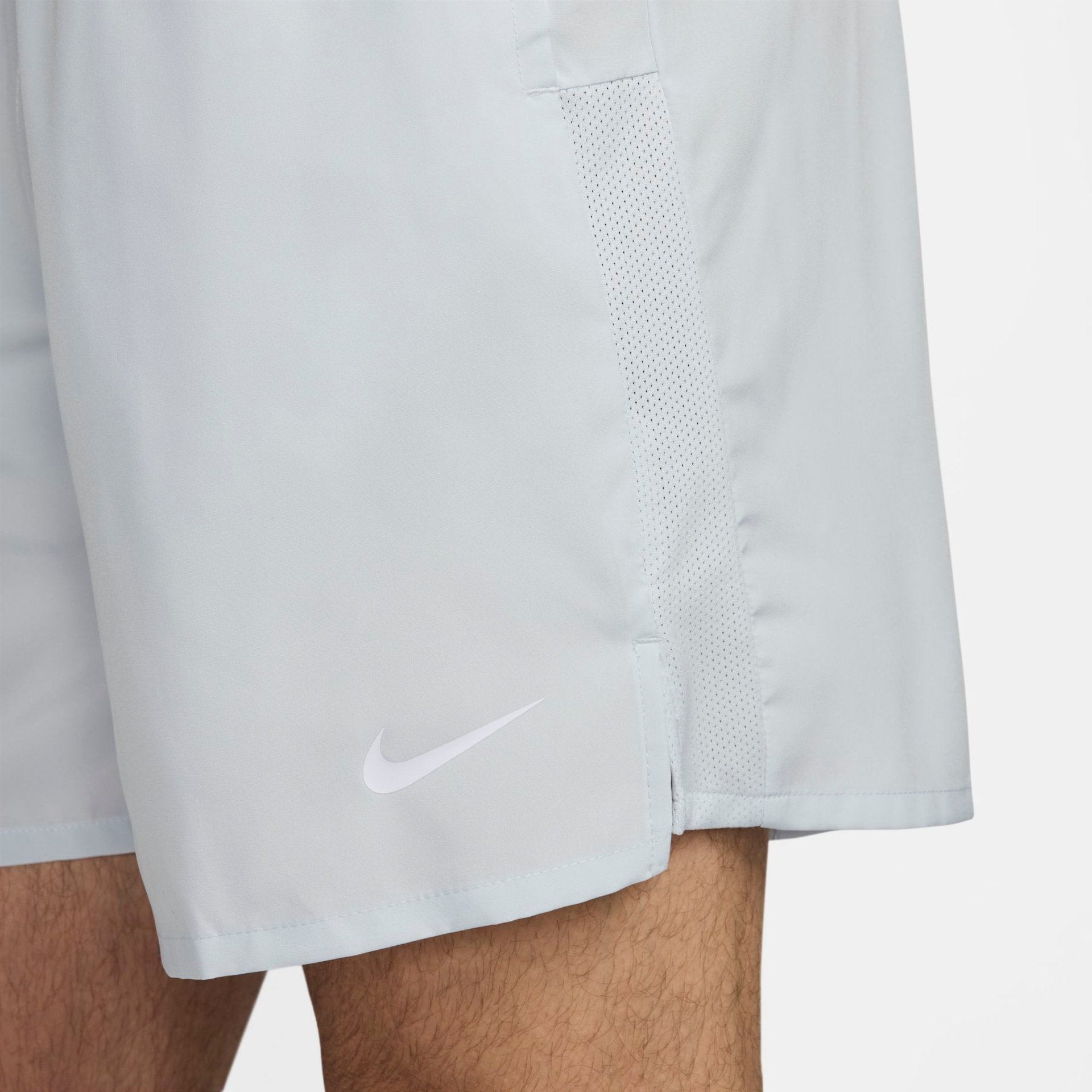 Shorts Nike Dri-FIT Challenger Masculino - Foto 7