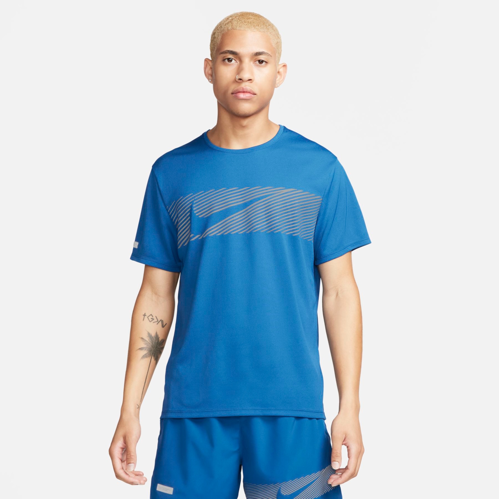 Camiseta Nike Flash Miler Masculina - Foto 1