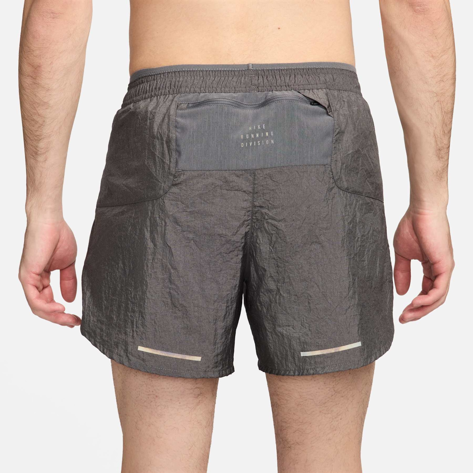 Shorts Nike Stride Running Division Masculino - Foto 3