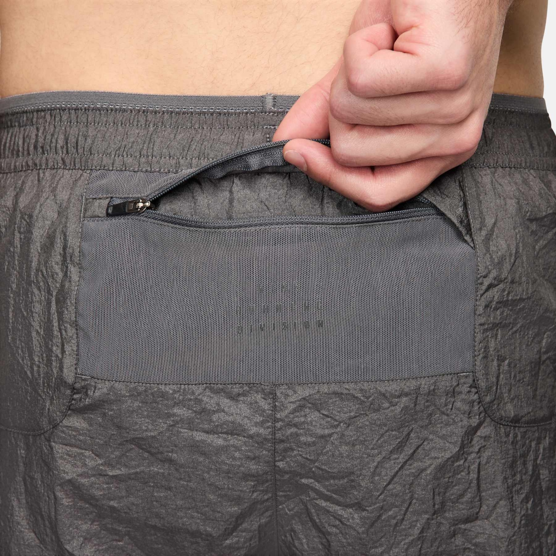 Shorts Nike Stride Running Division Masculino - Foto 8