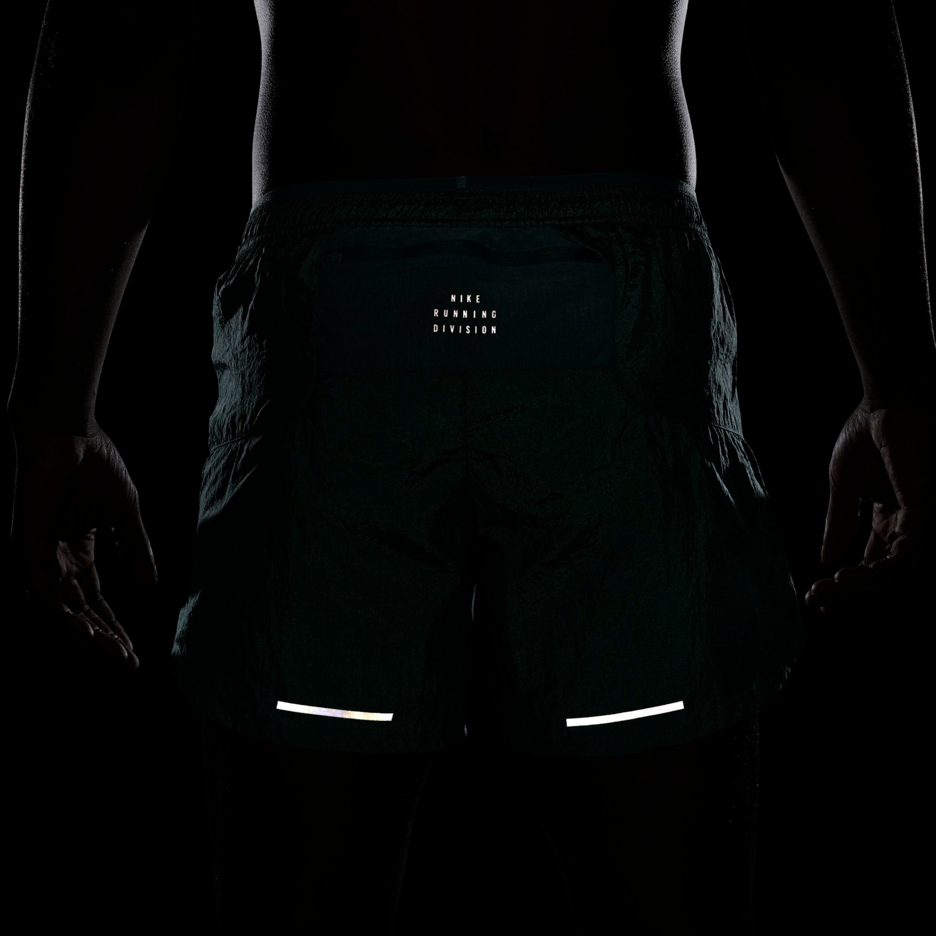 Shorts Nike Stride Running Division Masculino - Foto 11