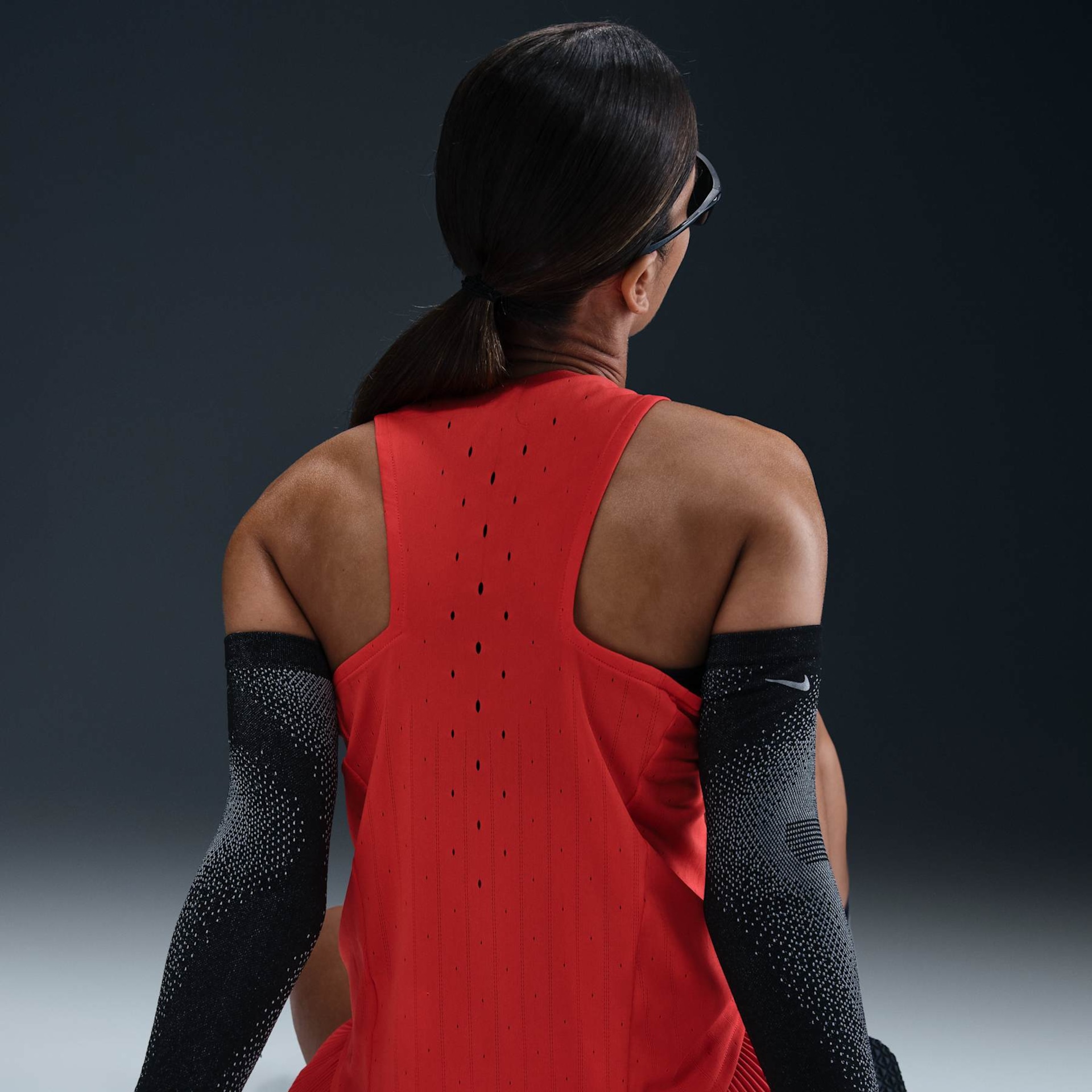 Regata Nike Dri-Fit ADV AeroSwift Feminina - Foto 2