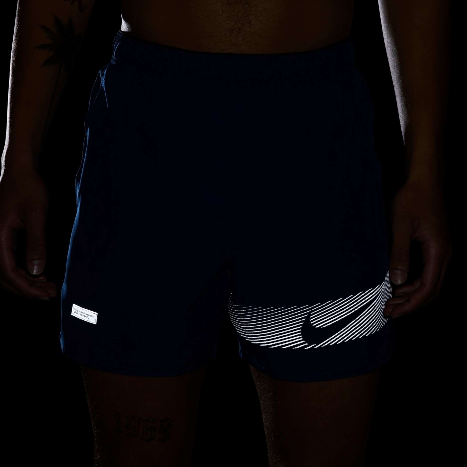 Shorts Nike Challenger Masculino - Foto 12
