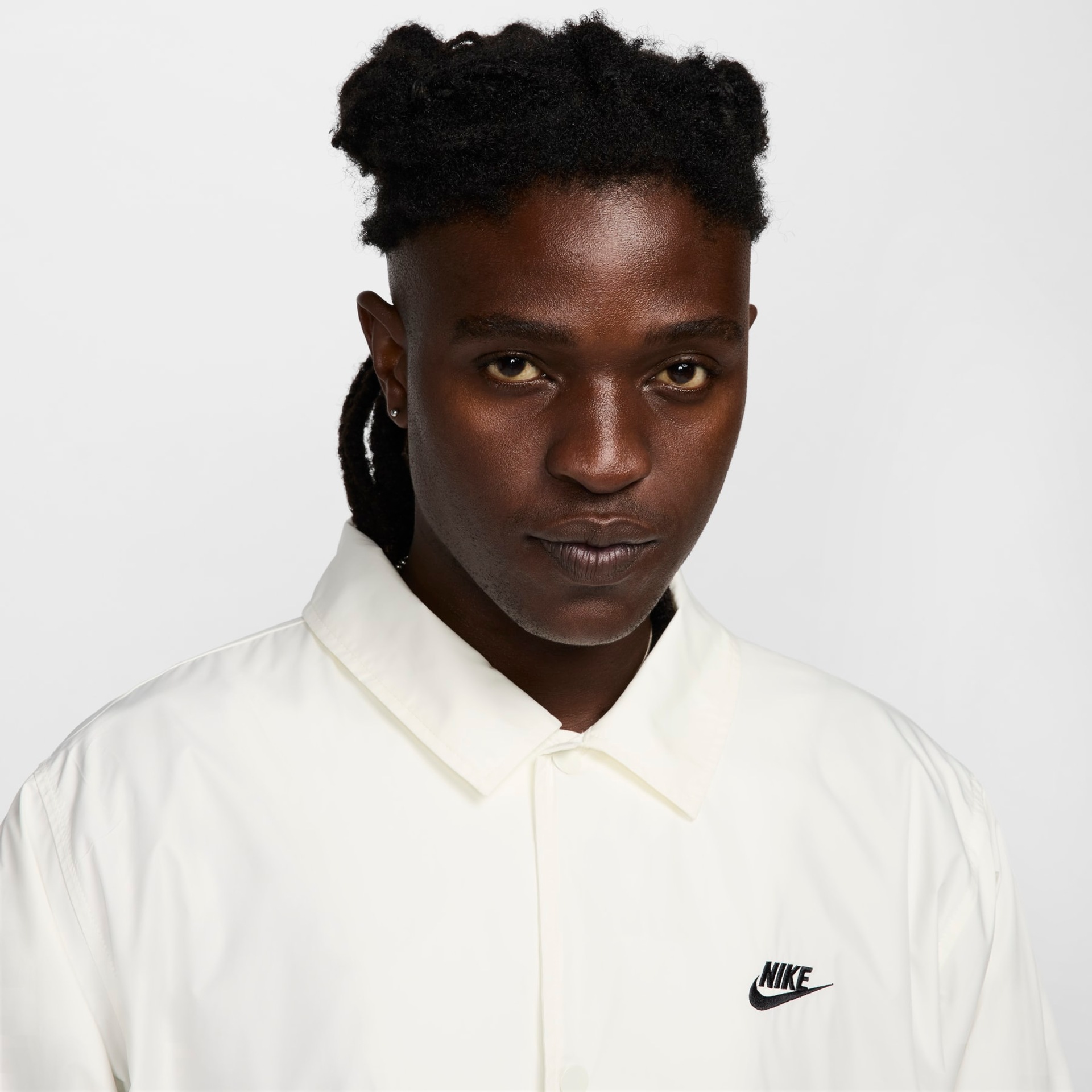 Jaqueta Nike Club Coach Masculina - Foto 3