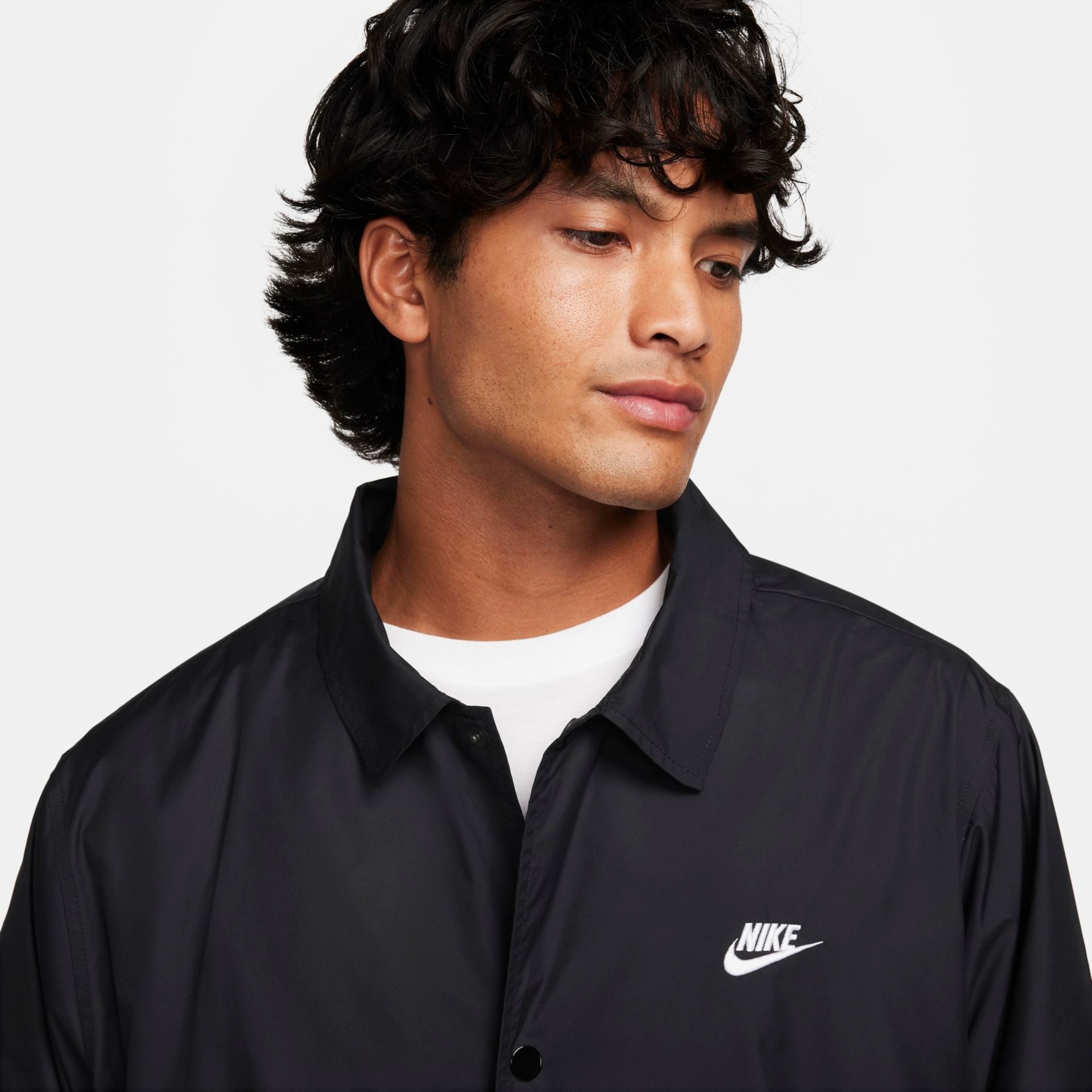 Jaqueta Nike Club Coach Masculina - Foto 3