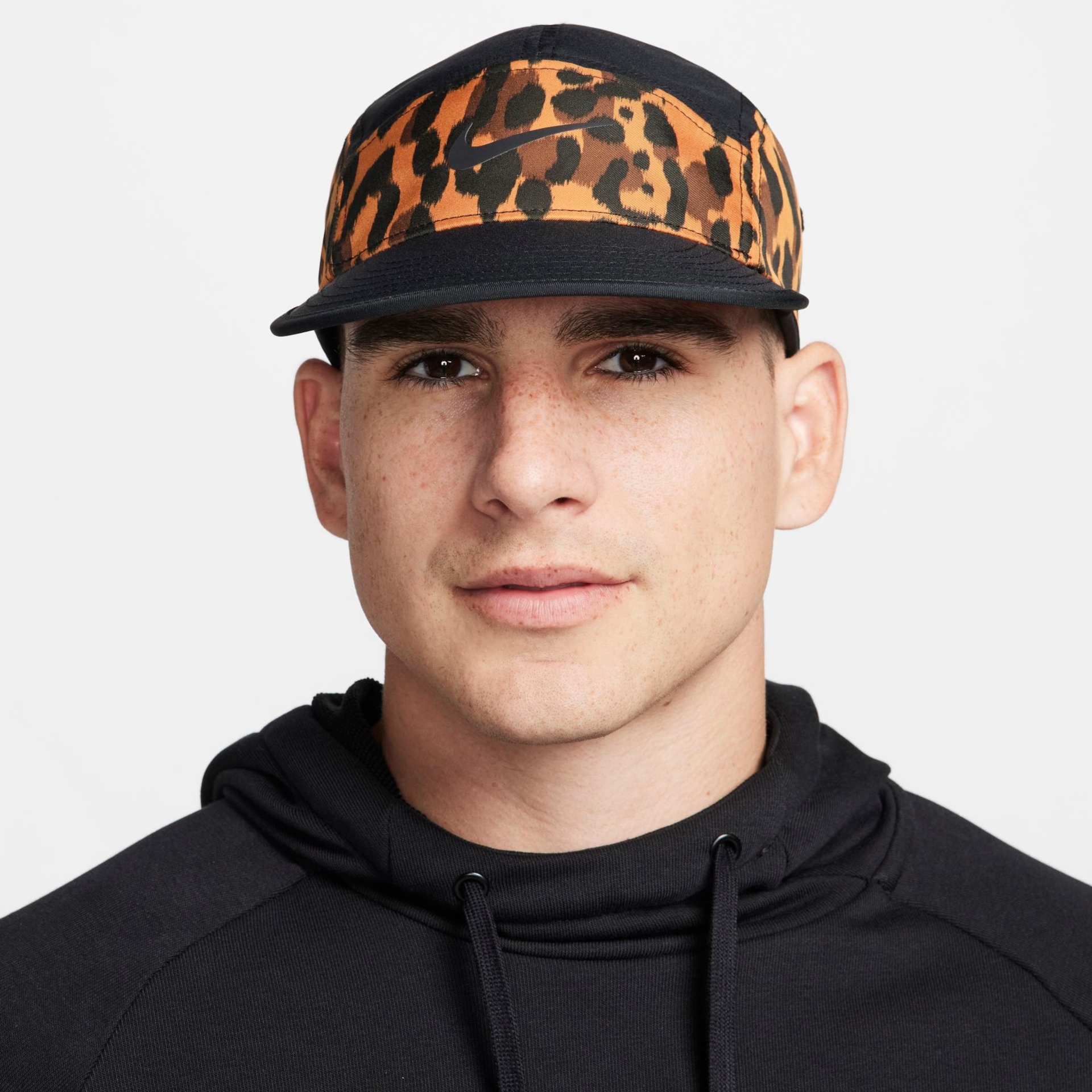 Boné Nike Dri-FIT Club Animal Unissex - Foto 1