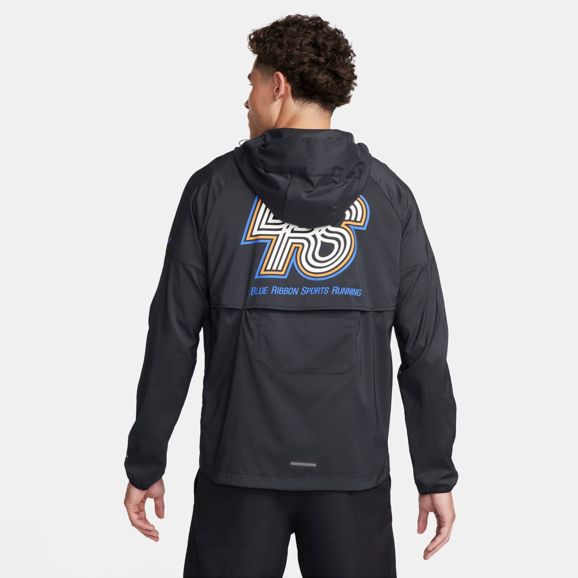 Jaqueta Nike Run Energy Windrunner Masculina - Foto 2