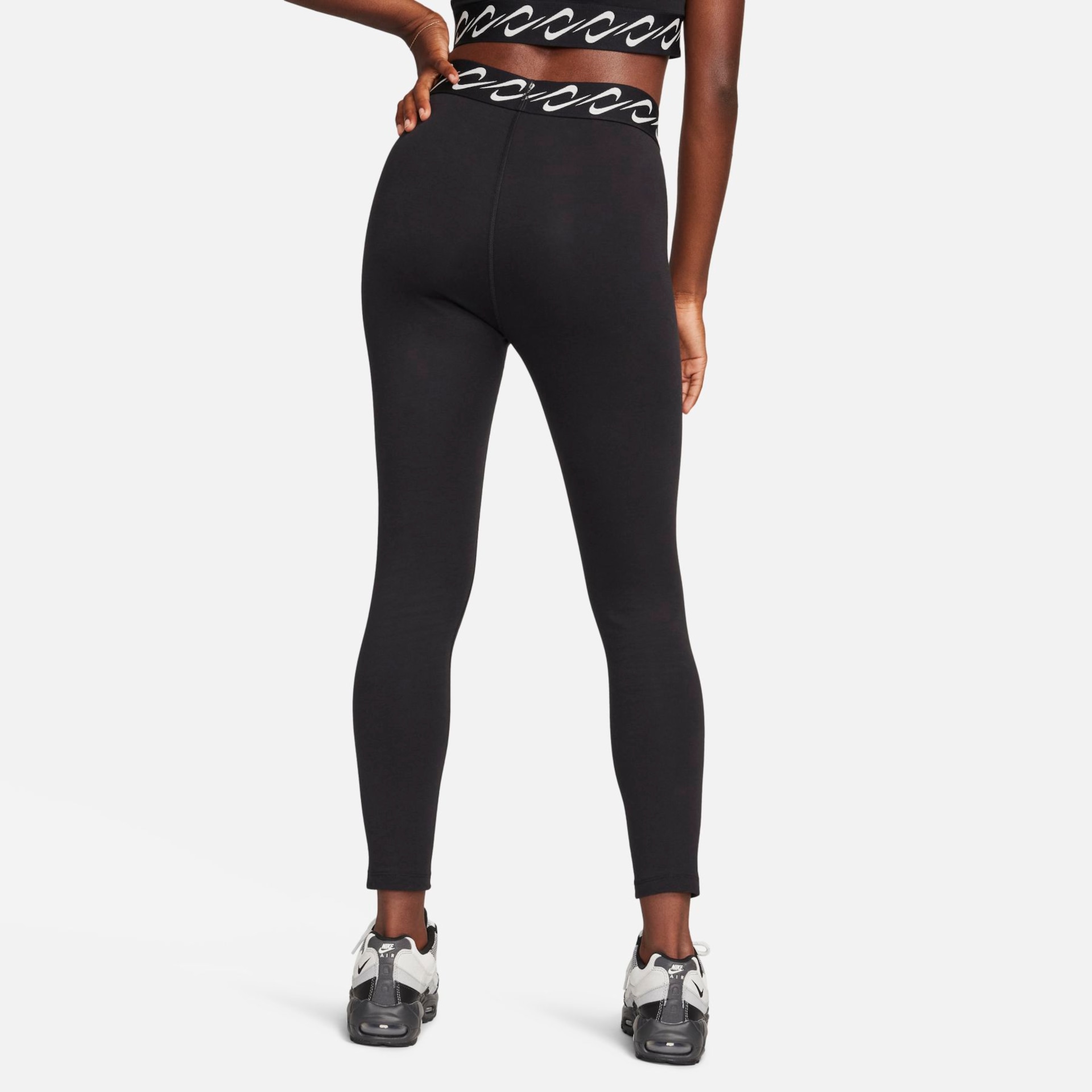 Legging Nike Sportswear Classic Swoosh Feminina - Foto 2