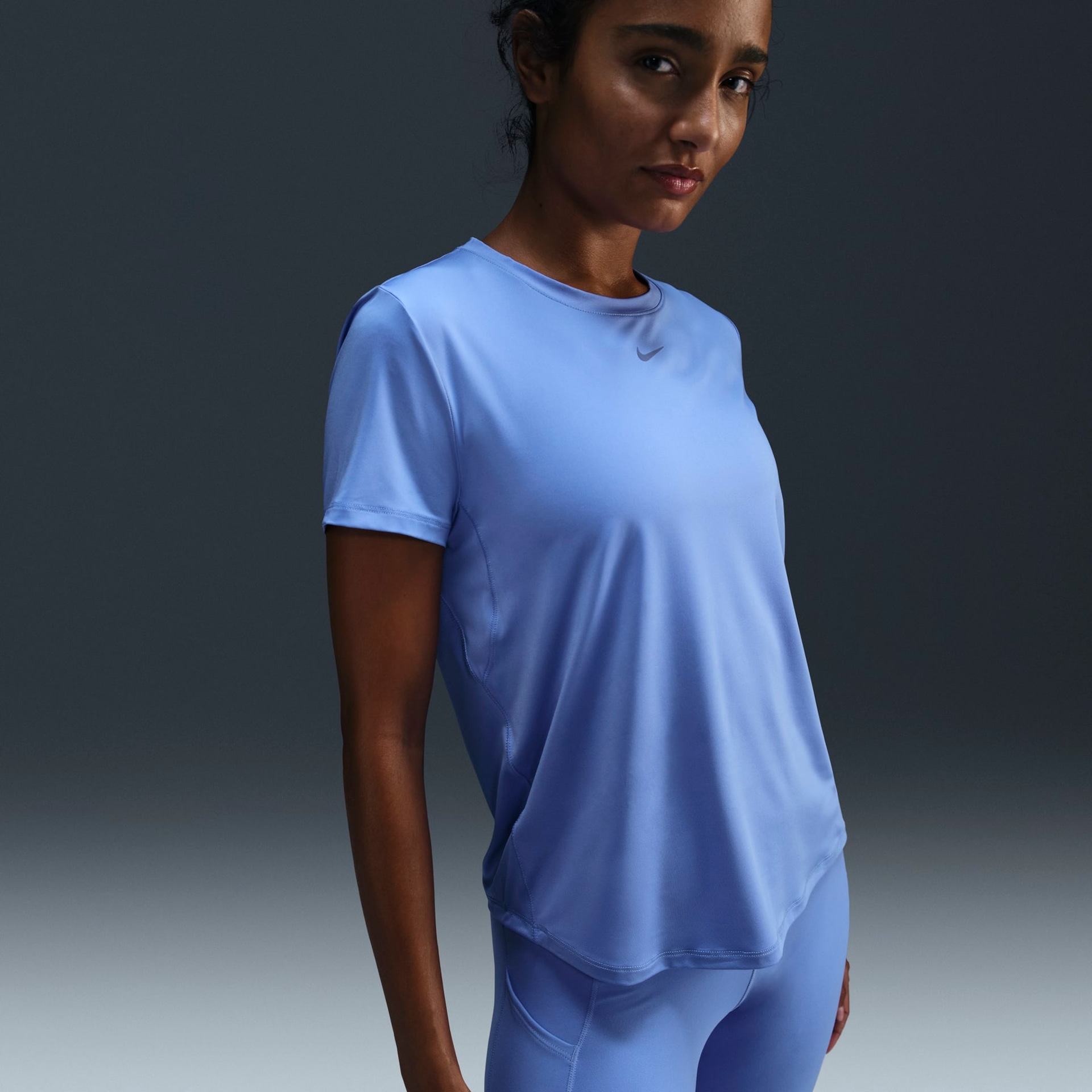 Camiseta Nike Dri-FIT One Feminina - Foto 3