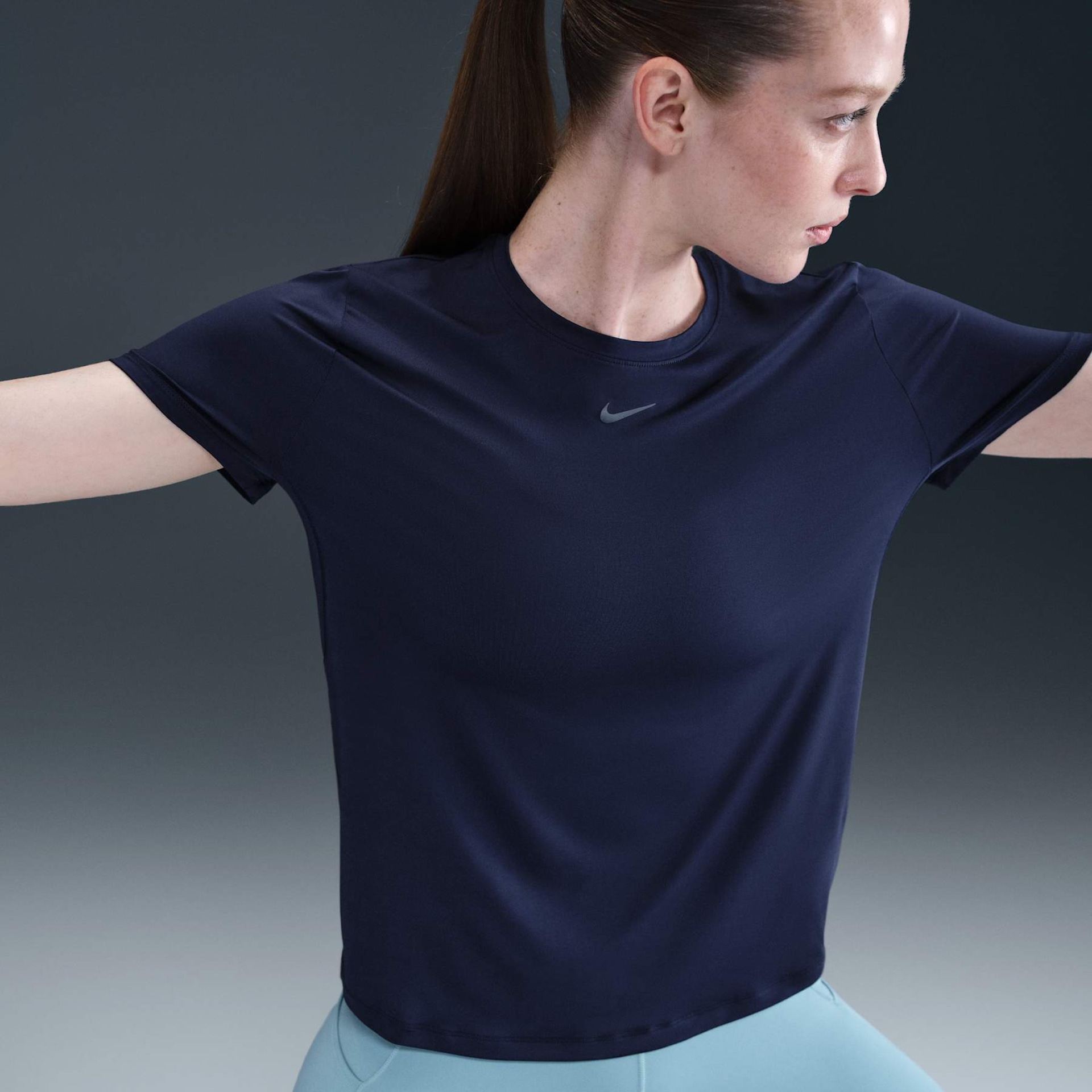 Camiseta Nike Dri-FIT One Feminina - Foto 3