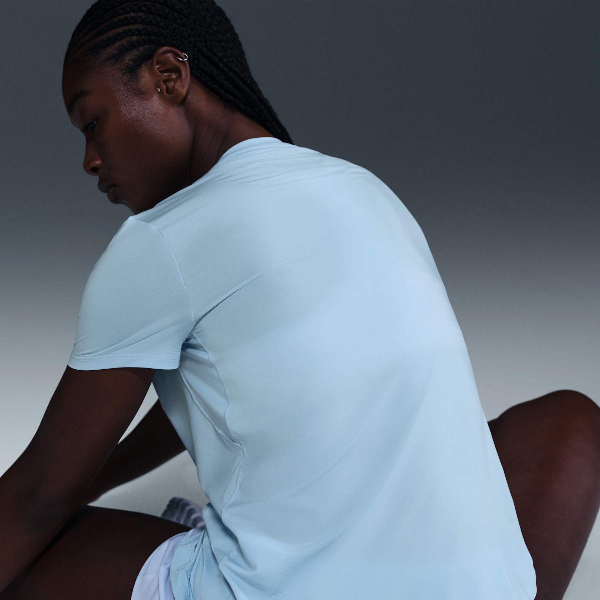 Camiseta Nike Dri-FIT One Feminina - Foto 2