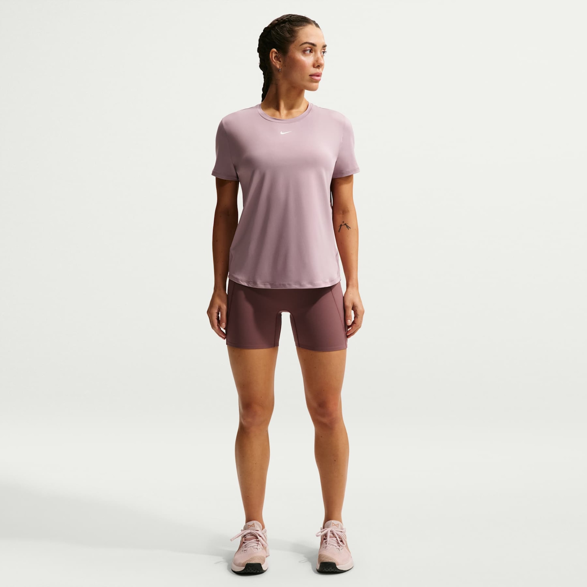 Camiseta Nike Dri-FIT One Feminina - Foto 4