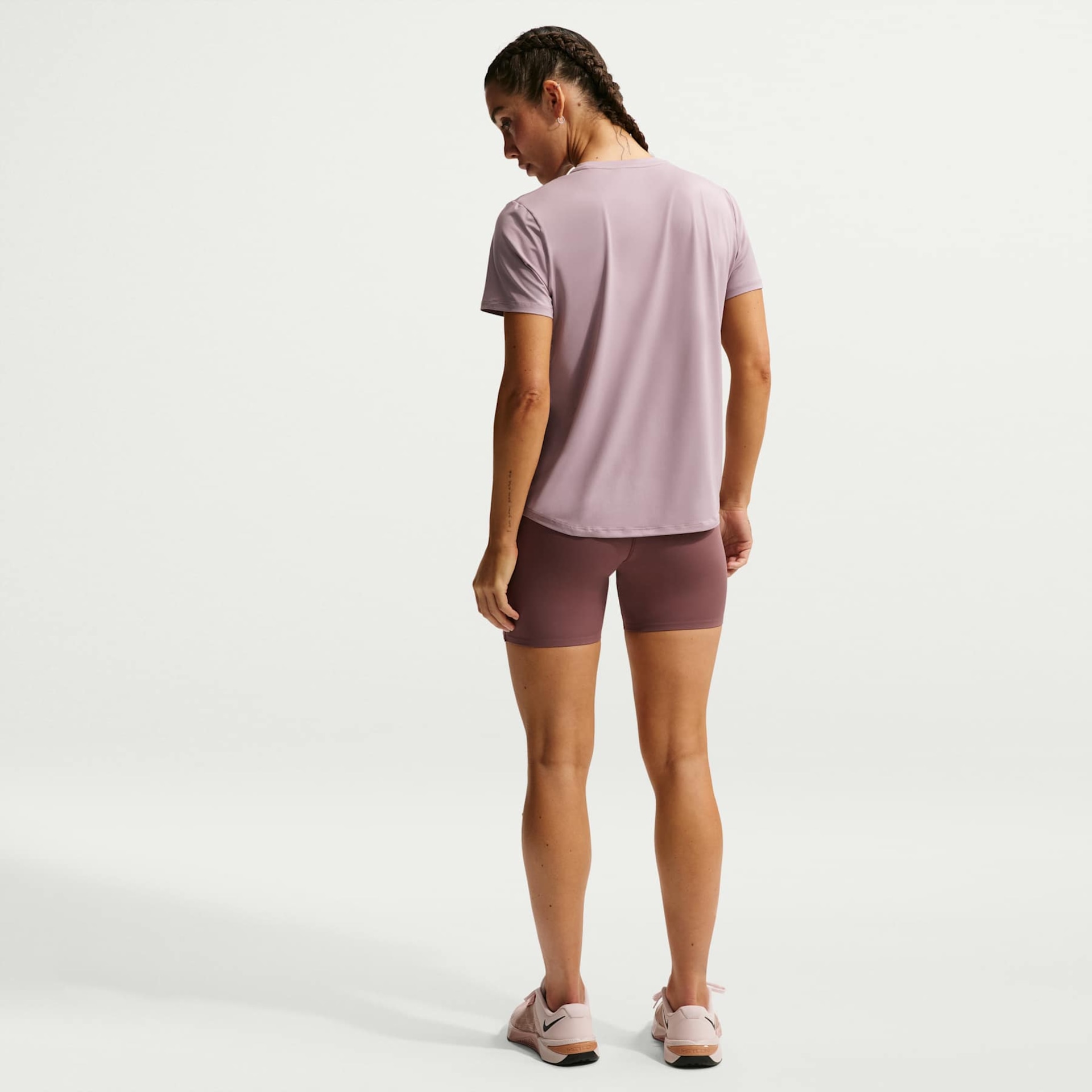 Camiseta Nike Dri-FIT One Feminina - Foto 5