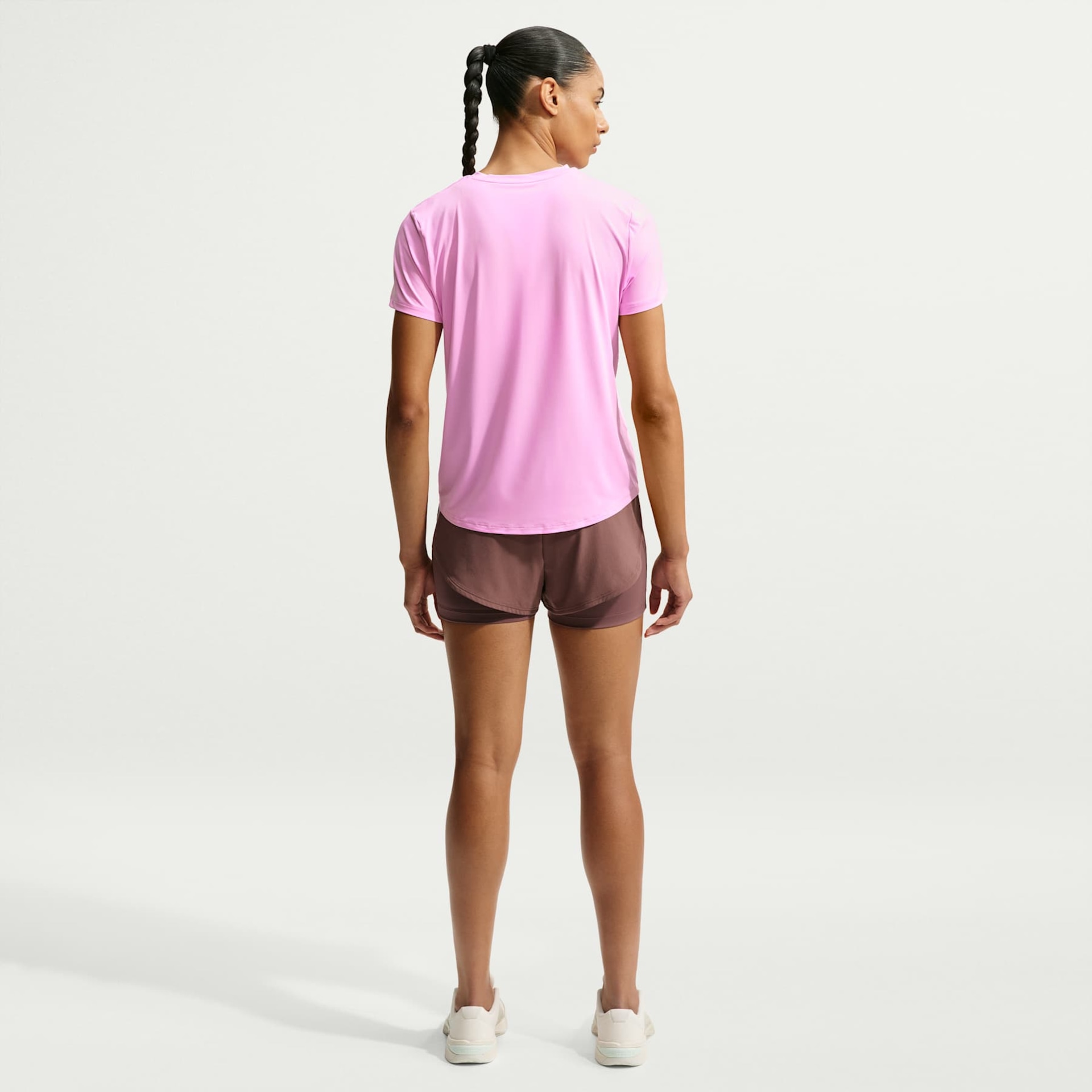 Camiseta Nike Dri-FIT One Feminina - Foto 5